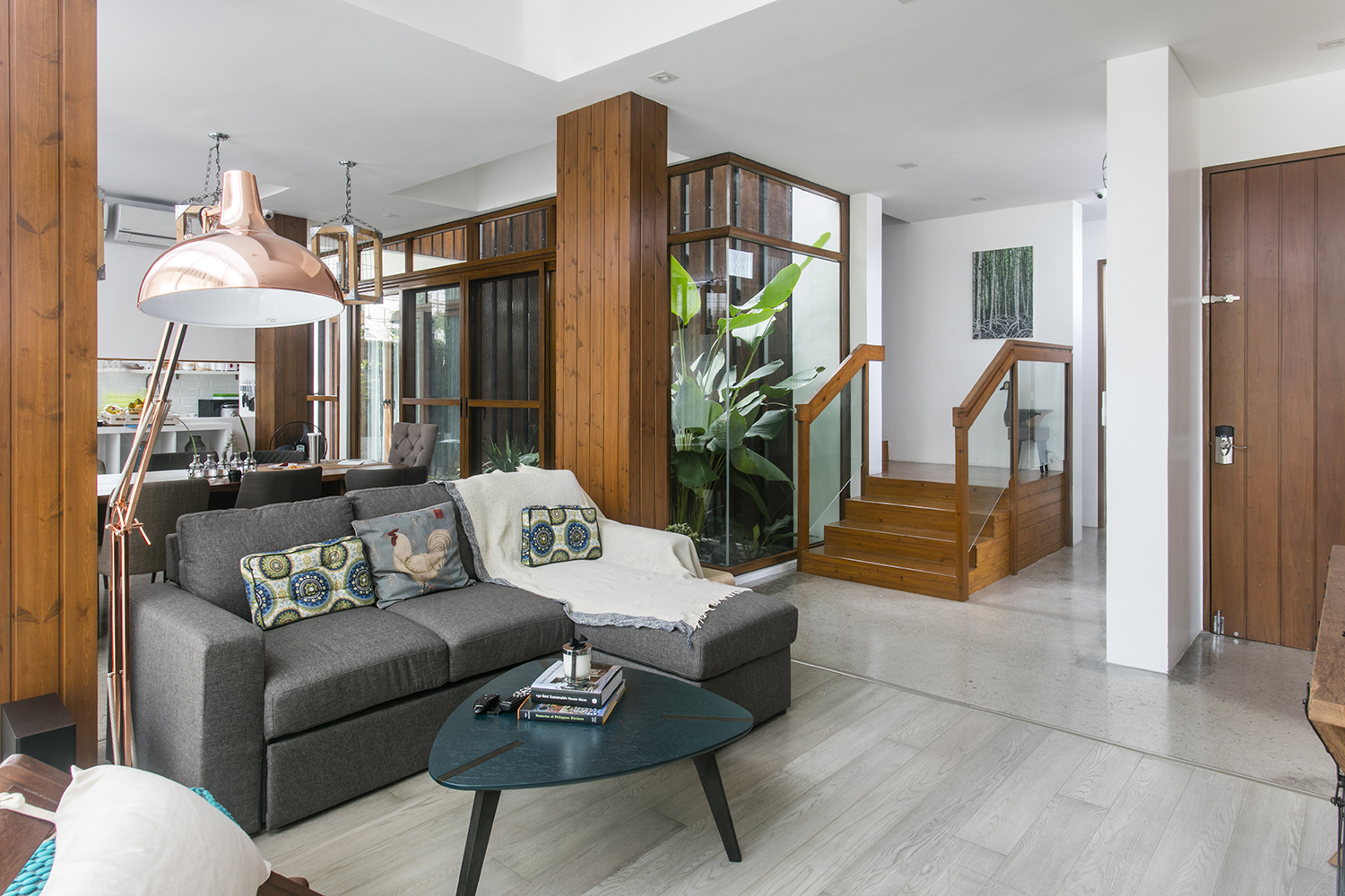 C Residence by DEQA Design Collaborative (formerly DDC Architectural ...