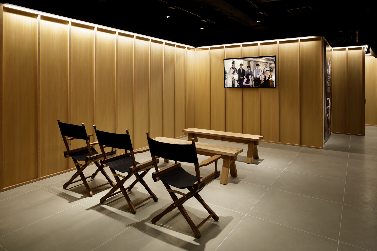 Musahinokan Shinjuku Cinema Theatre by Akira Koyama + KEY OPERATION INC ...