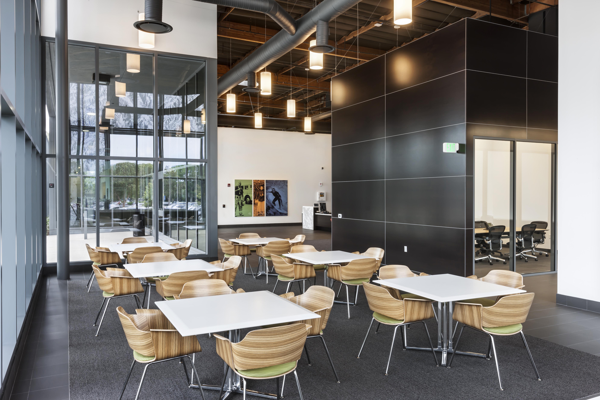 Medtronic Orange County Headquarters by Snow Kreilich Architects Architizer