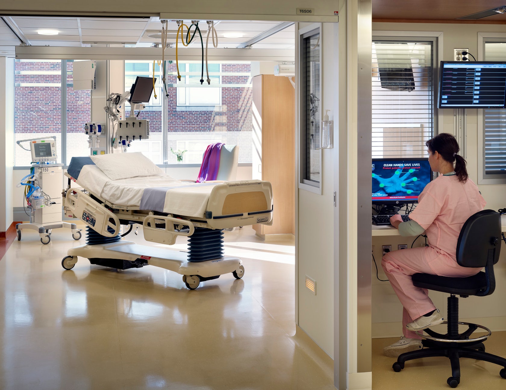 University of Maryland Medical Center, Shock Trauma Center by Ballinger