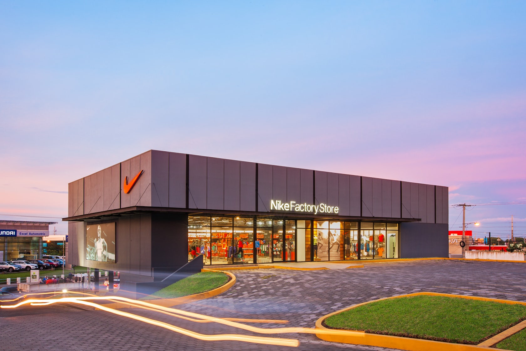 Nike Factory MGA Oficina Arquitectura Managua - Architizer