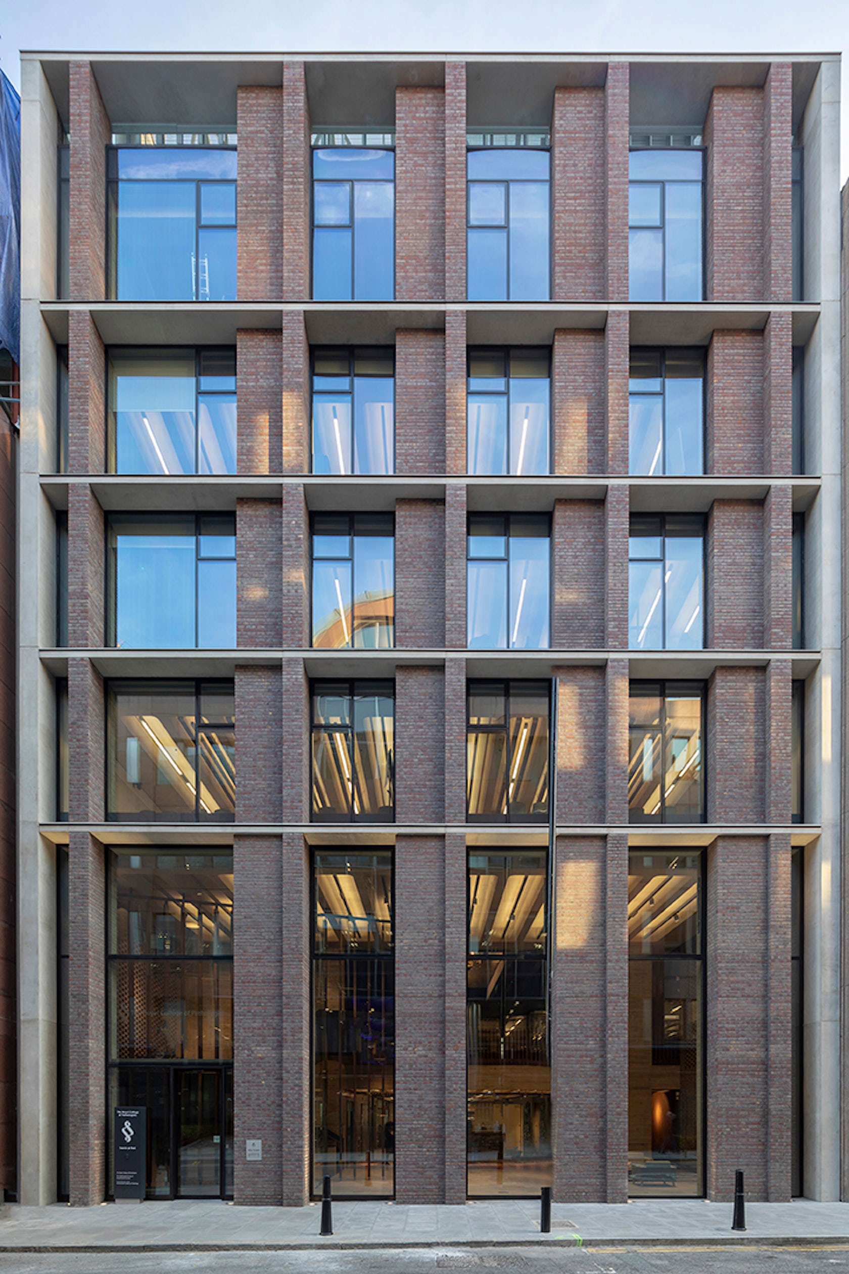 The Royal College of Pathologists by Associates Architizer