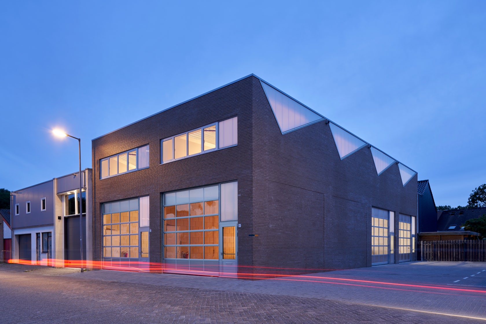 beautiful industrial building based on the qualities of the sawtooth