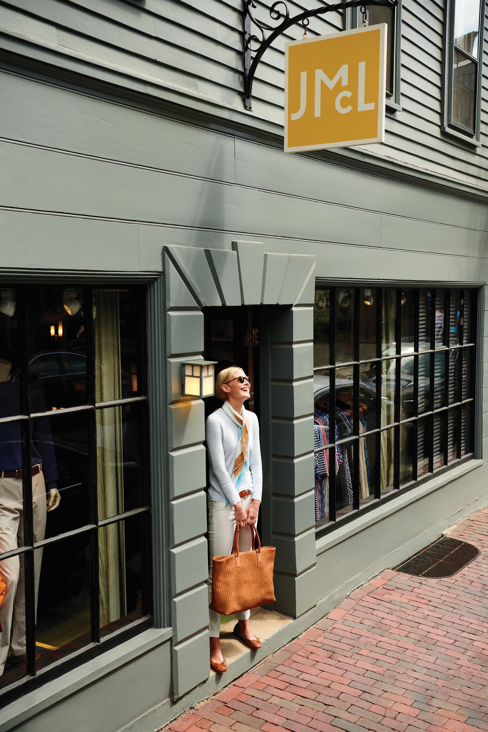 J.McLaughlin Stores National by Larson Architecture Works pllc