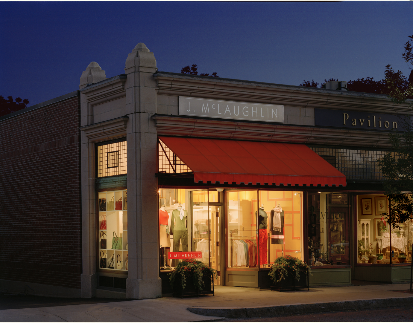 J.McLaughlin Stores National by Larson Architecture Works pllc