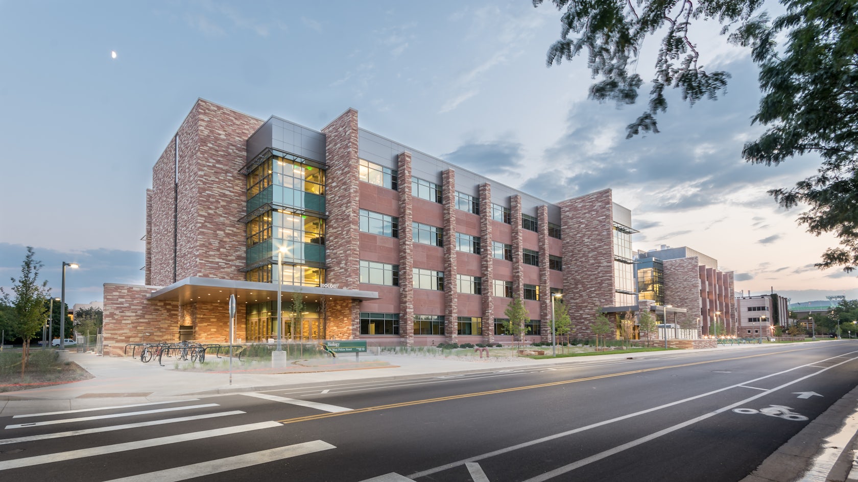 Colorado State University Biology Building by Hord Coplan Macht