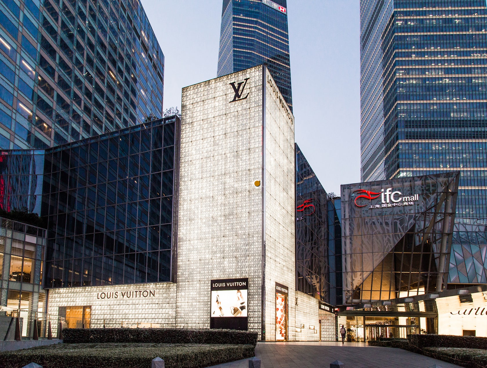 Louis Vuitton ifc Pop Up  International Finance Centre, Hong Kong