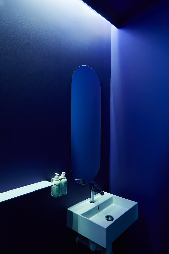 Vessel Floats by Arnold Studio Architizer