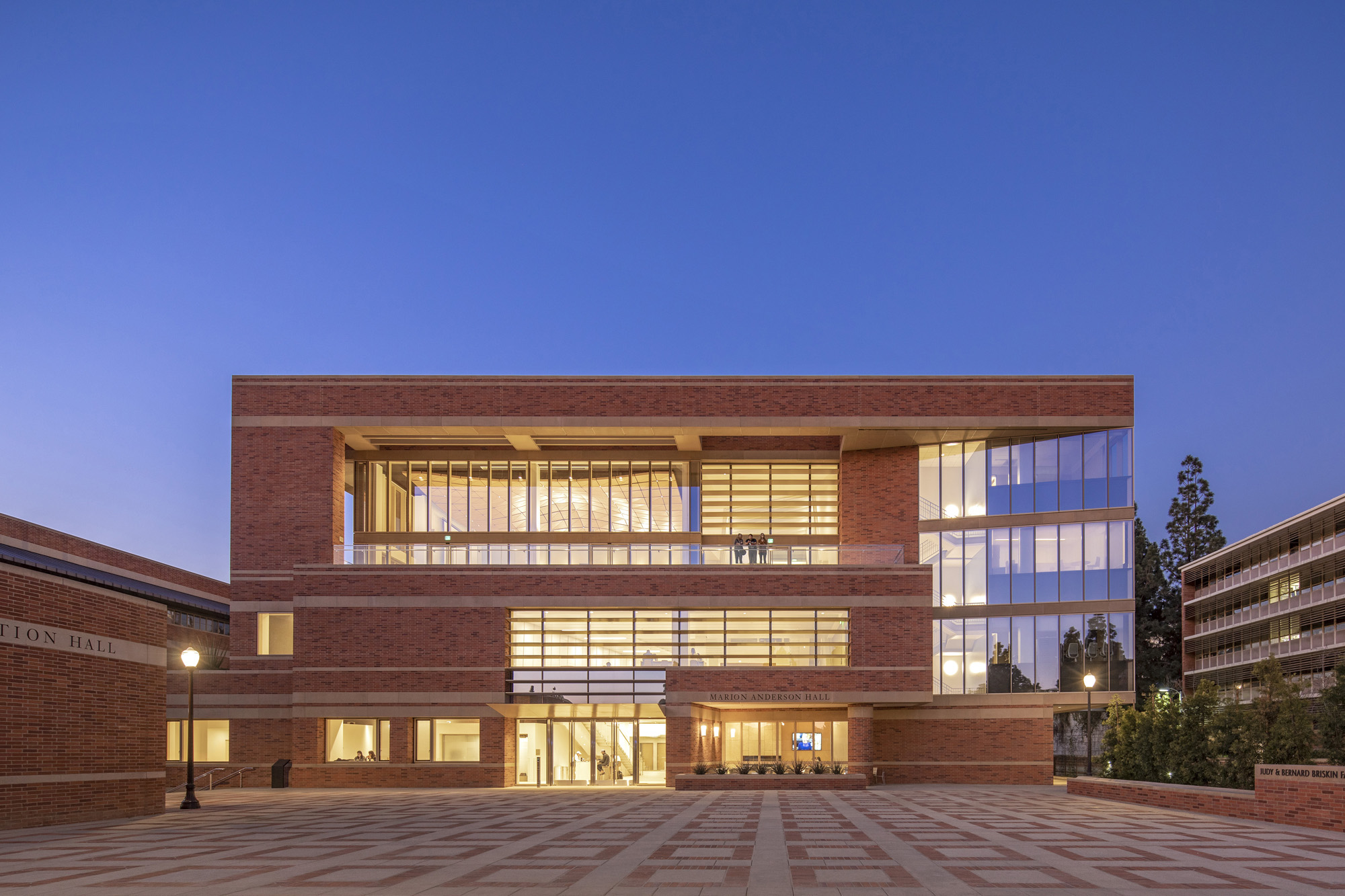 Marion Anderson Hall, UCLA Anderson School Of Management - Architizer