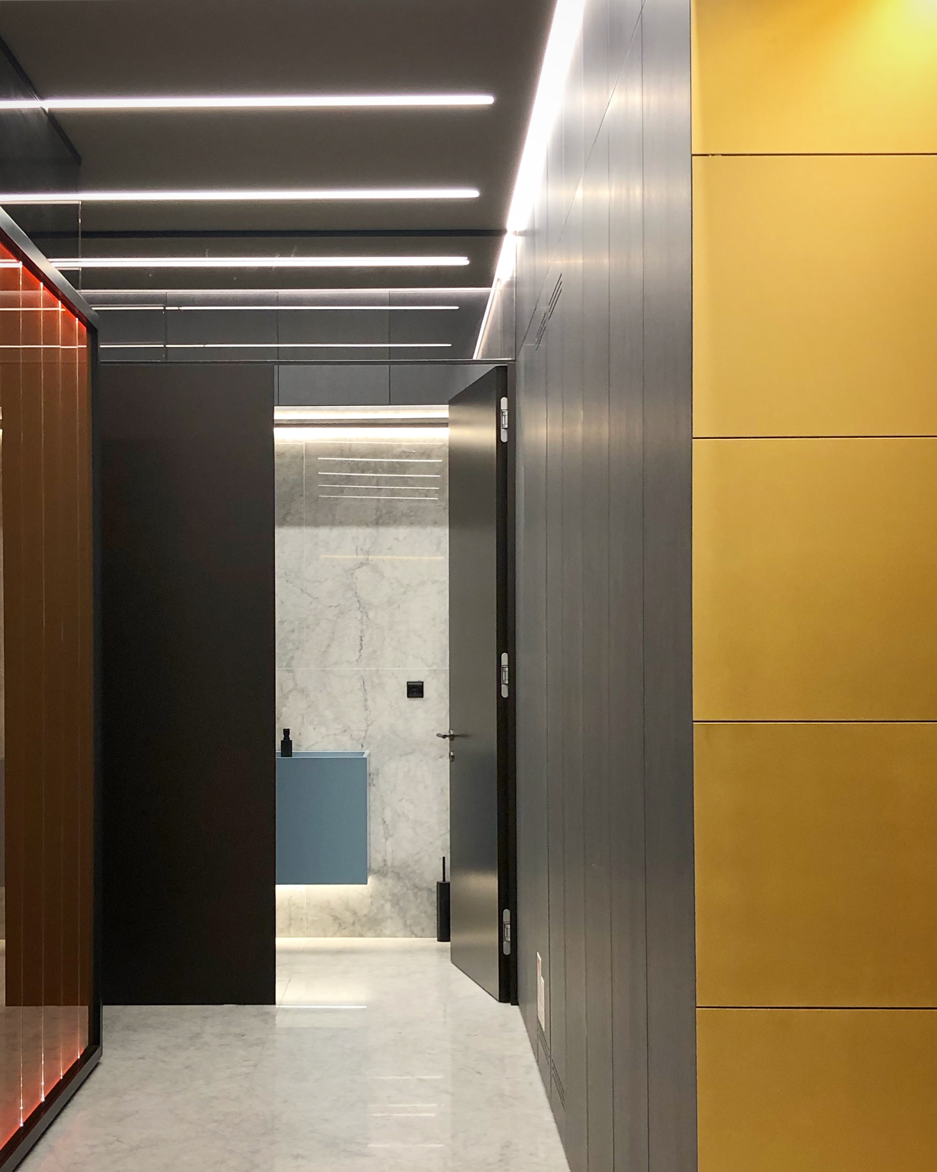 RC OFFICE | Porto | 2019 by ESQVTA | interior design & architecture ...