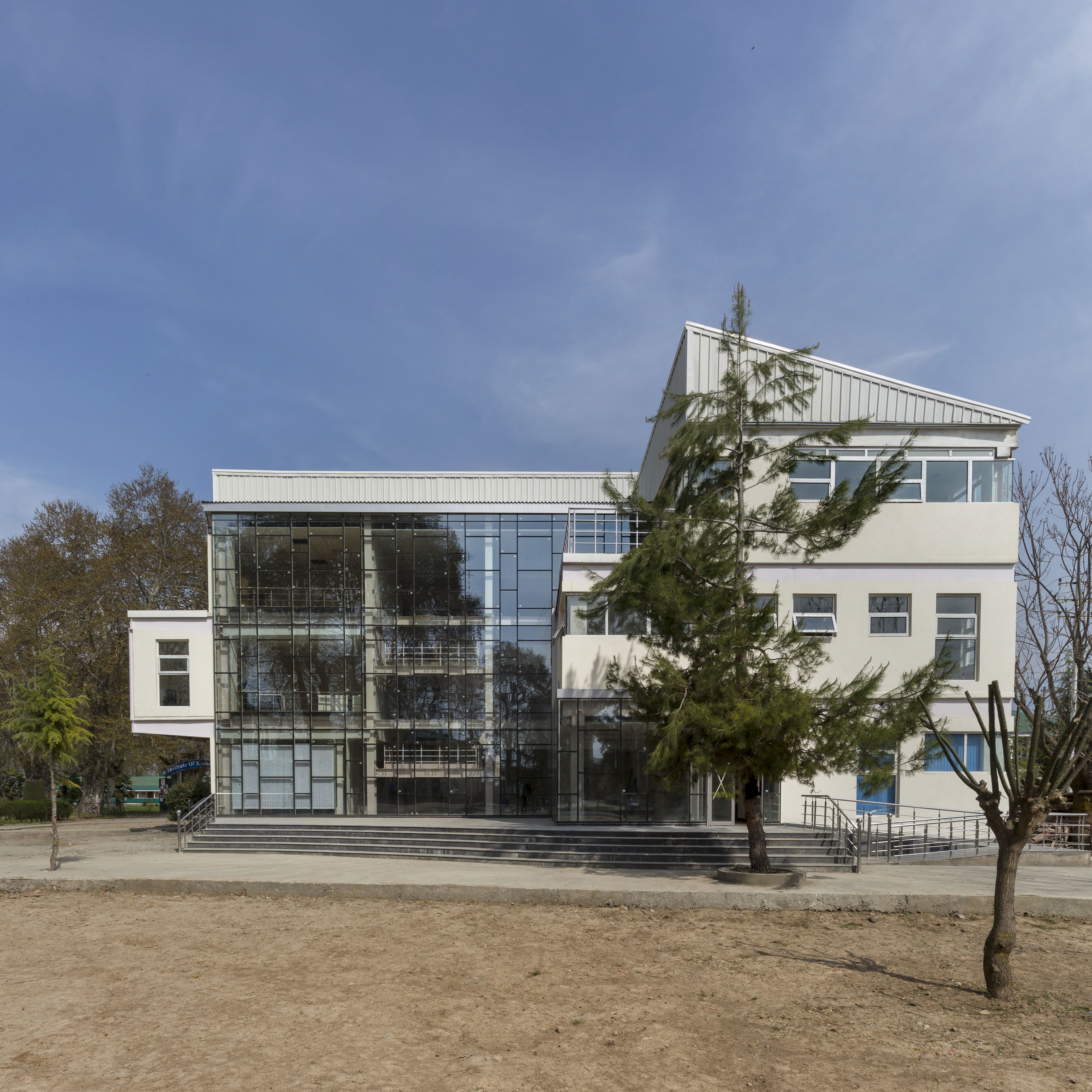 Kashmir University Law Faculty by ANA Design Studio Pvt. Ltd. New Delhi