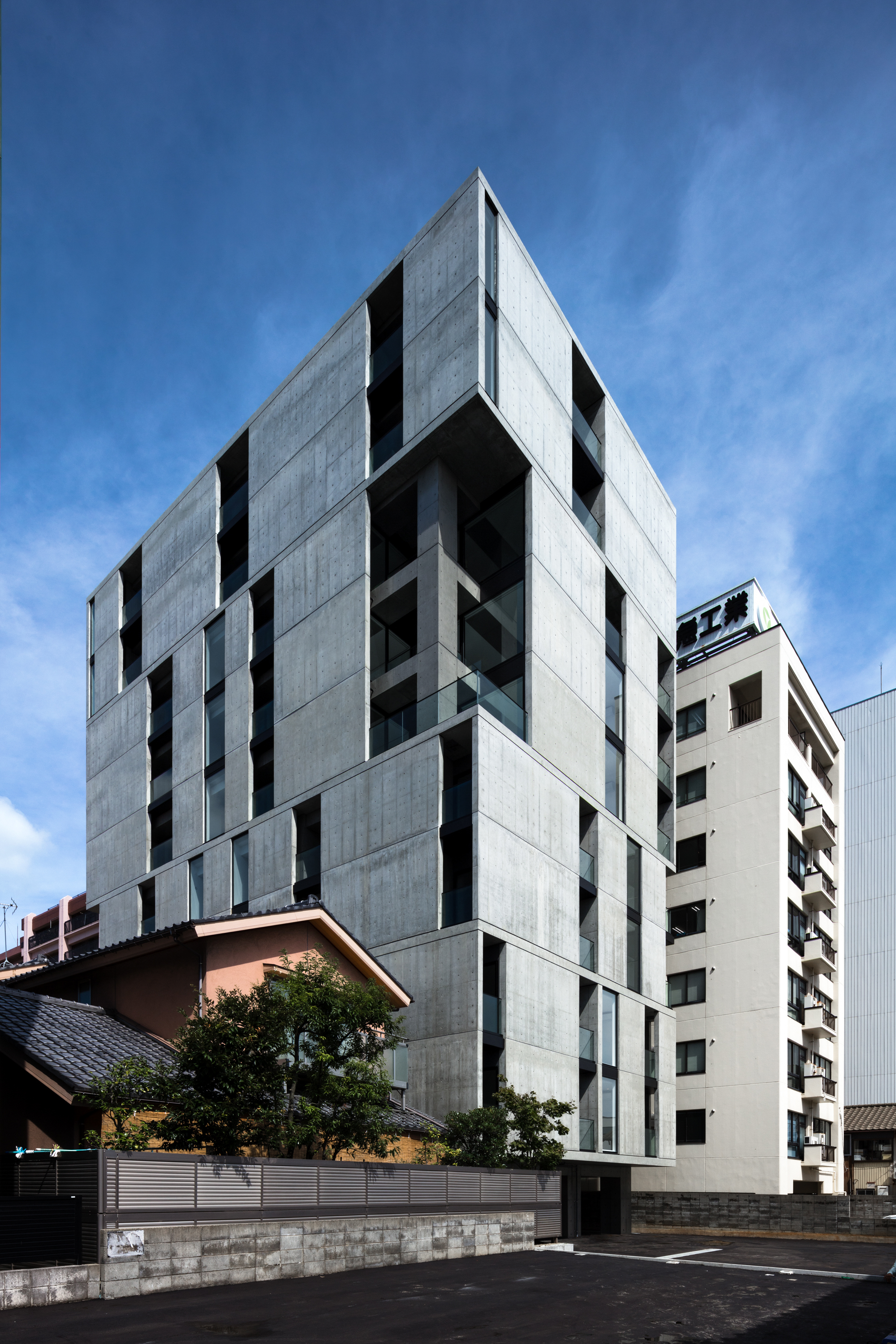 Housing Complex Niigata III by TAKUYAHOSOKAI - Architizer