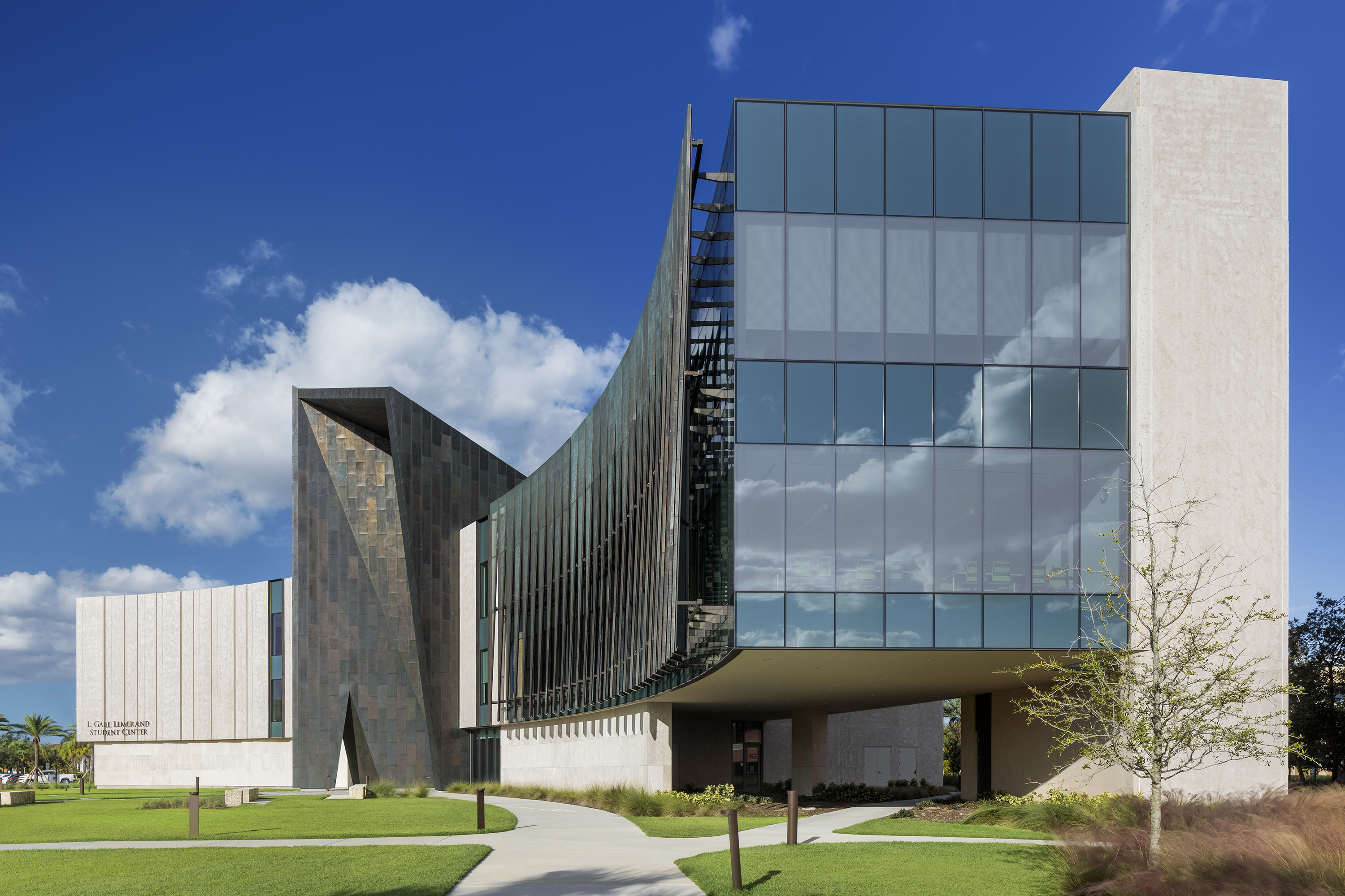 L. Gale Lemerand Student Center | Daytona State College By Ikon.5 ...