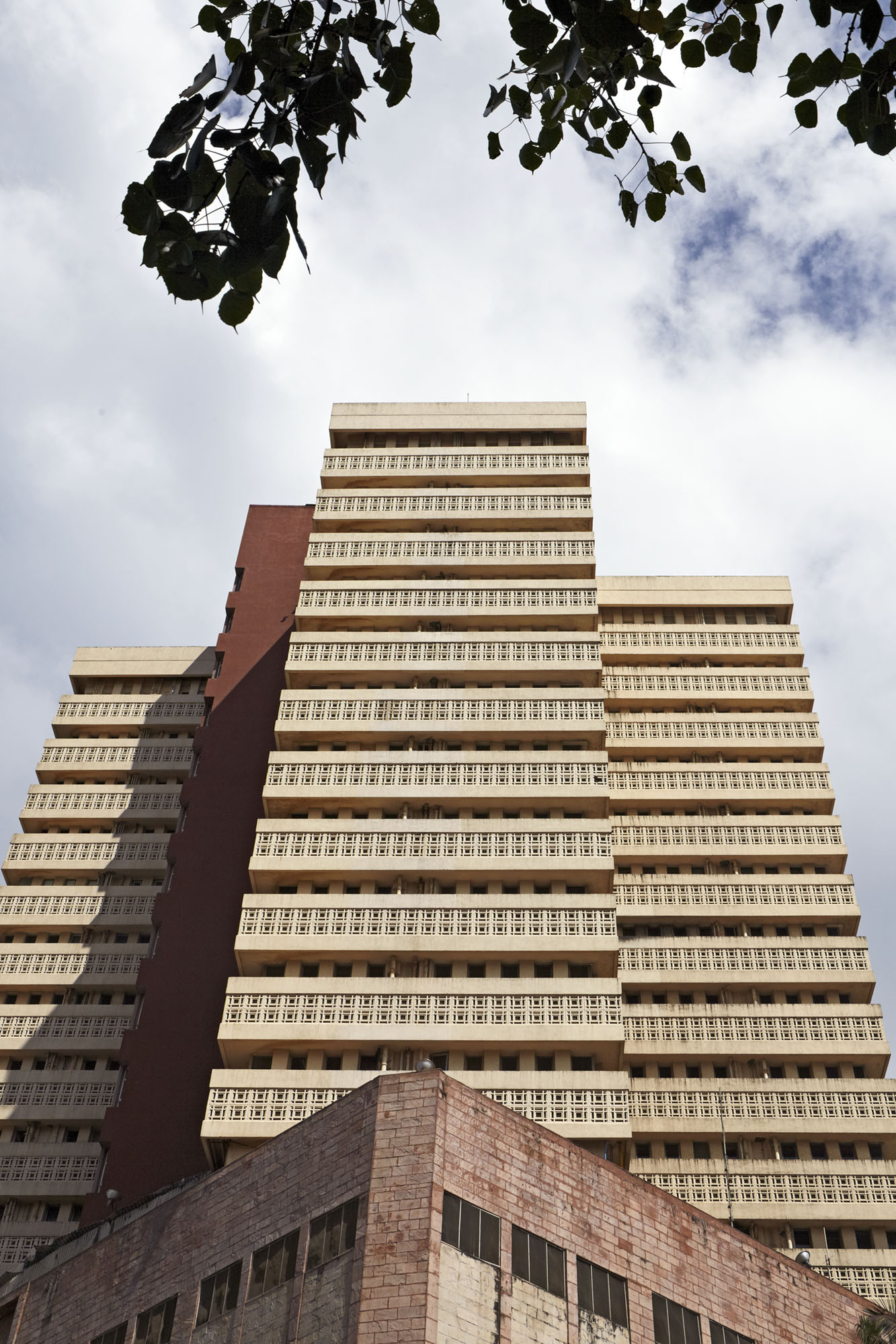 Hinduja Hospital, 1980 by IMK Architects Architizer
