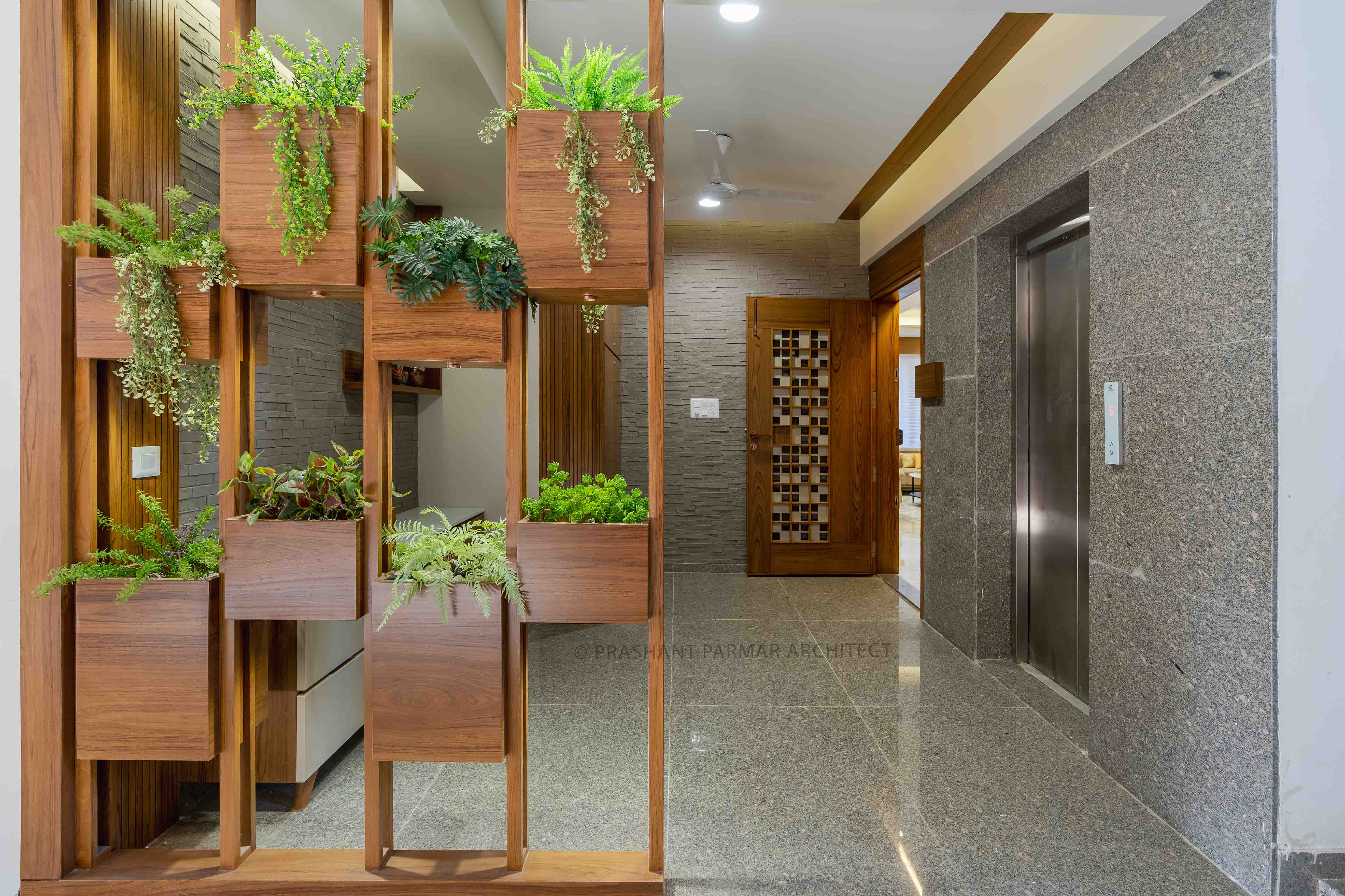 Interior Design of 4bhk Apartment at Vertis Tower by Prashant Parmar ...
