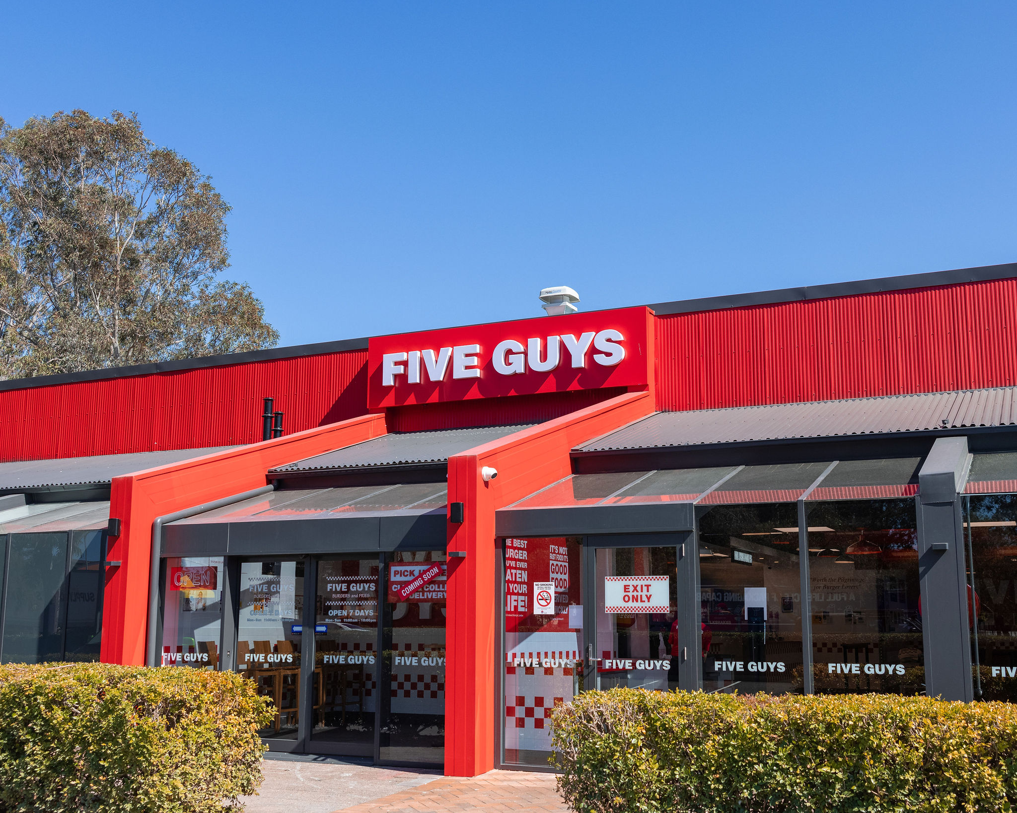FIVE GUYS Penrith, Australia by COOOP. Architizer
