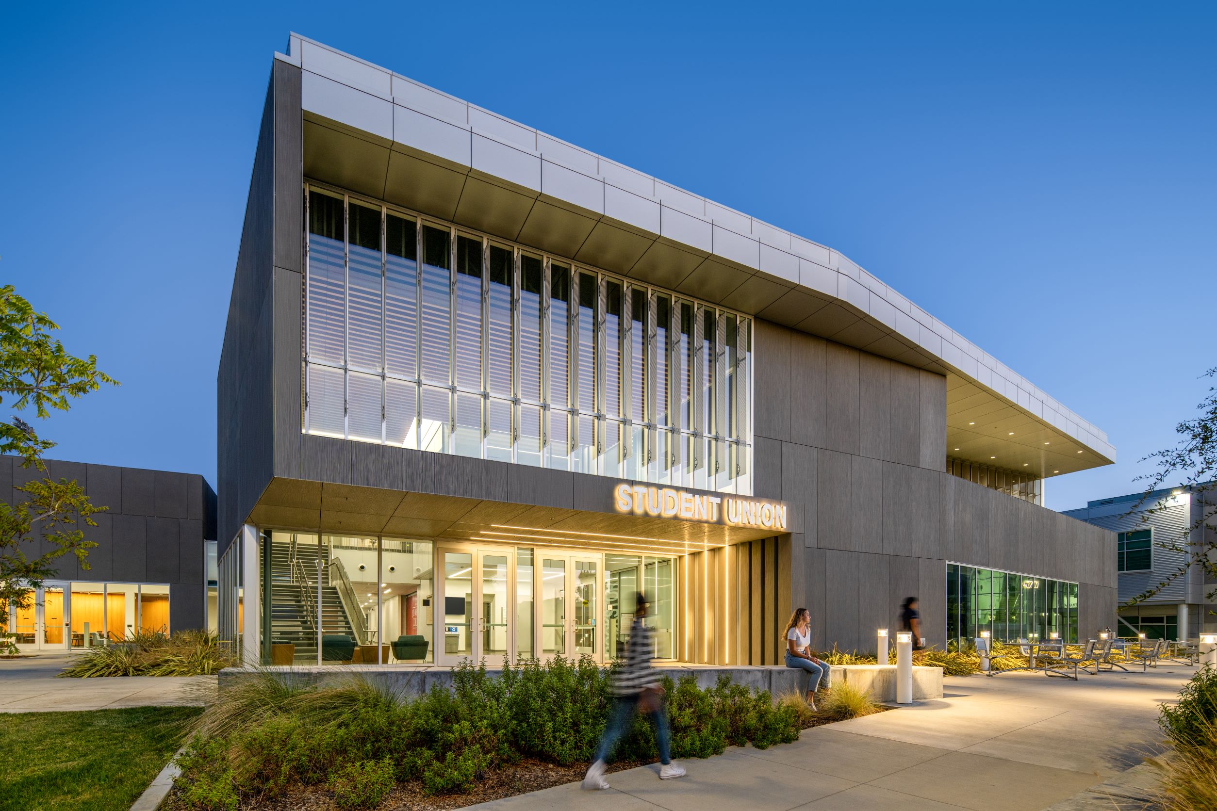 Los Medanos College Student Union and Kinesiology Complex by LPA