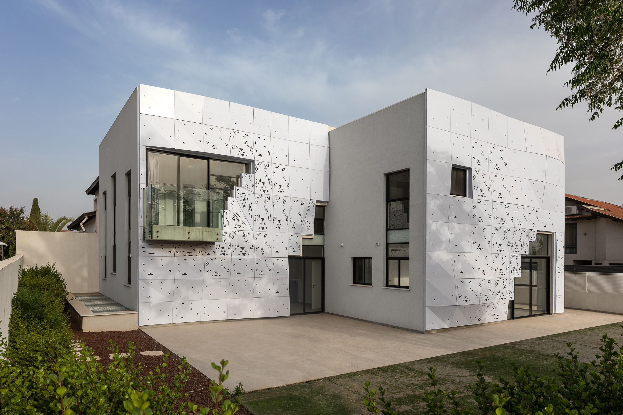 Gan Yavne Villa by Kloom Studio Architizer