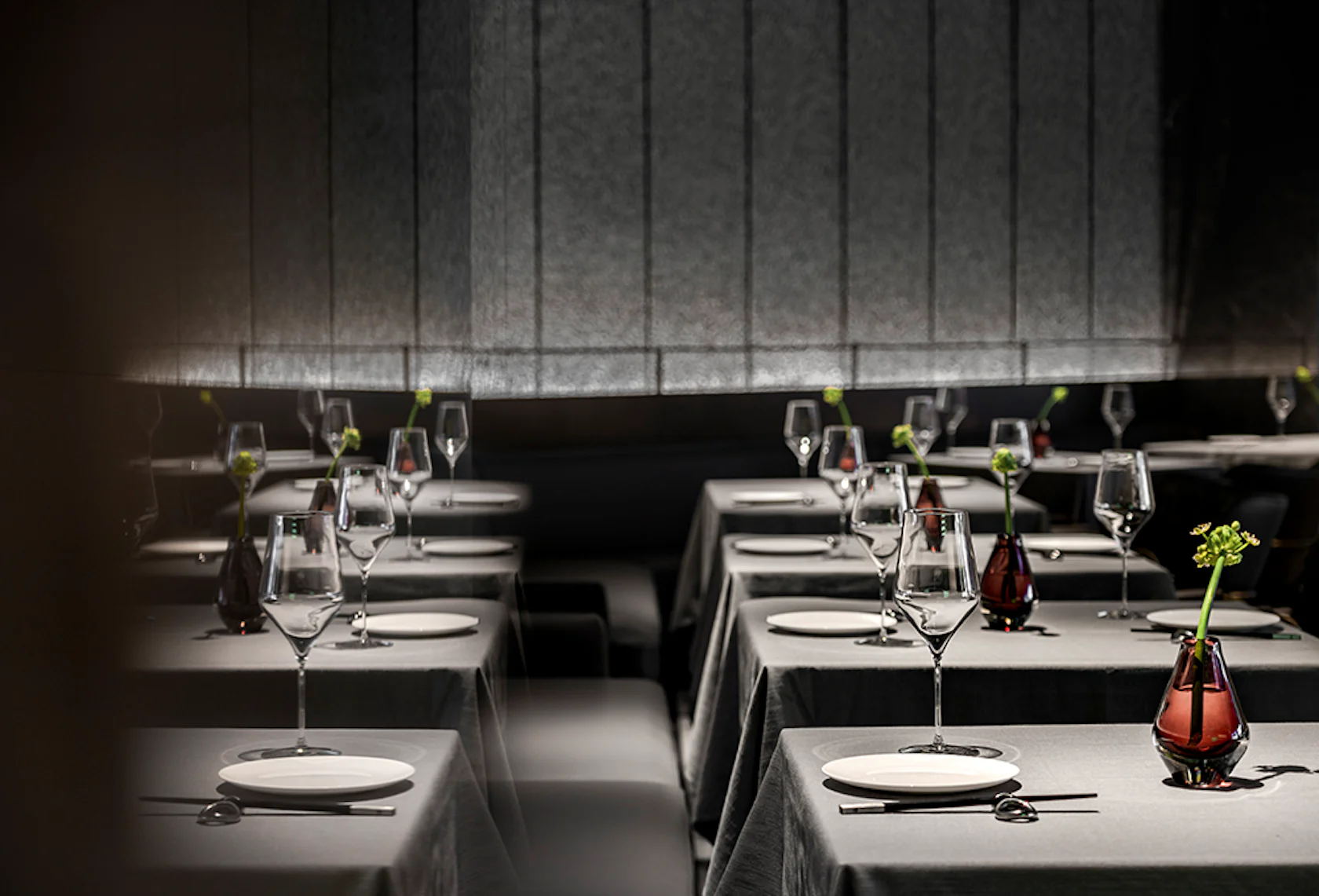 W branch of Xi’an of Shanghai Yen by Le Brand Strategy - Architizer