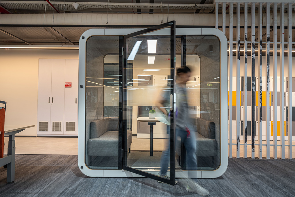 Verizon by Space Matrix - Architizer