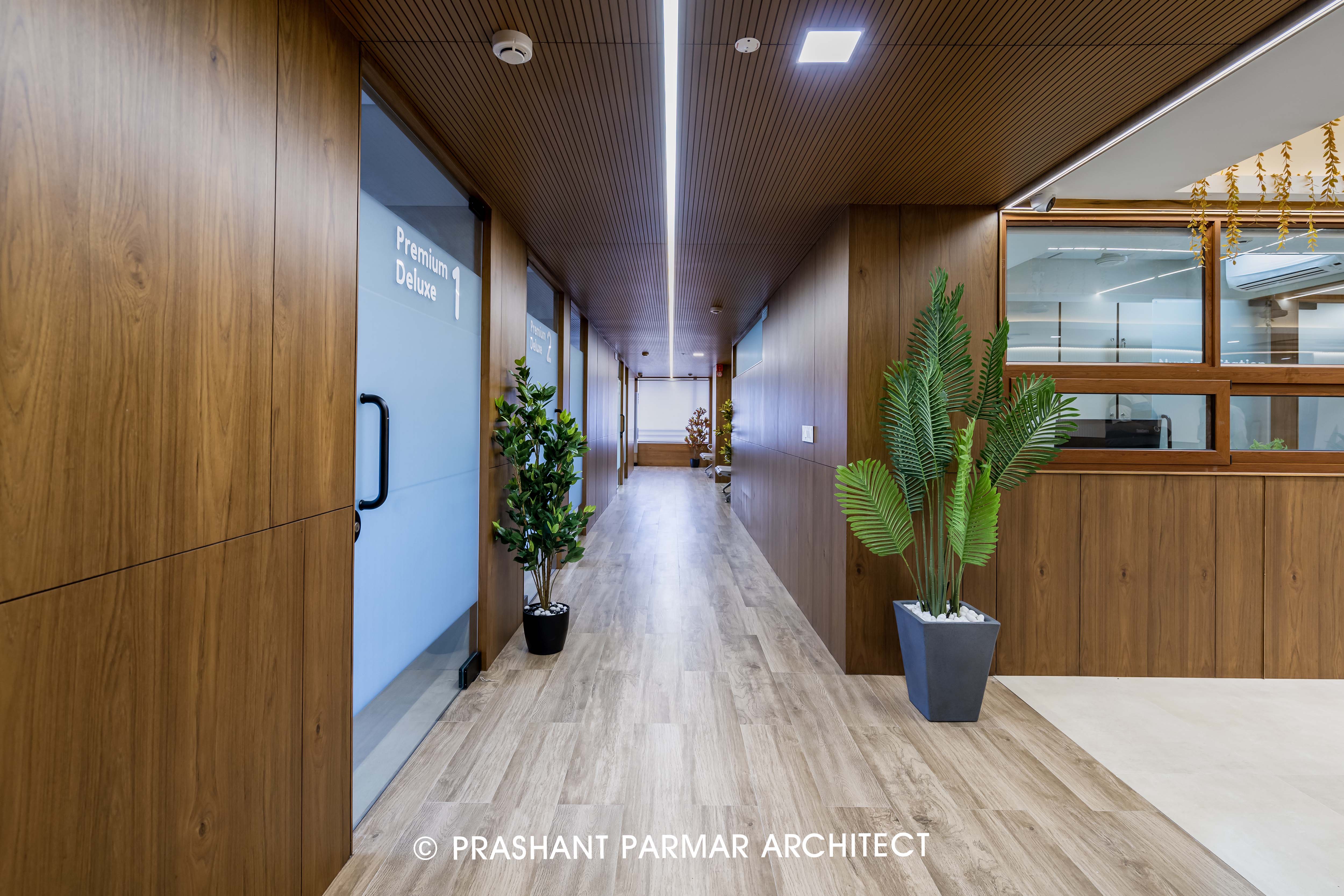 Modern Hospital Interior Design In Ahmedabad by Prashant Parmar ...