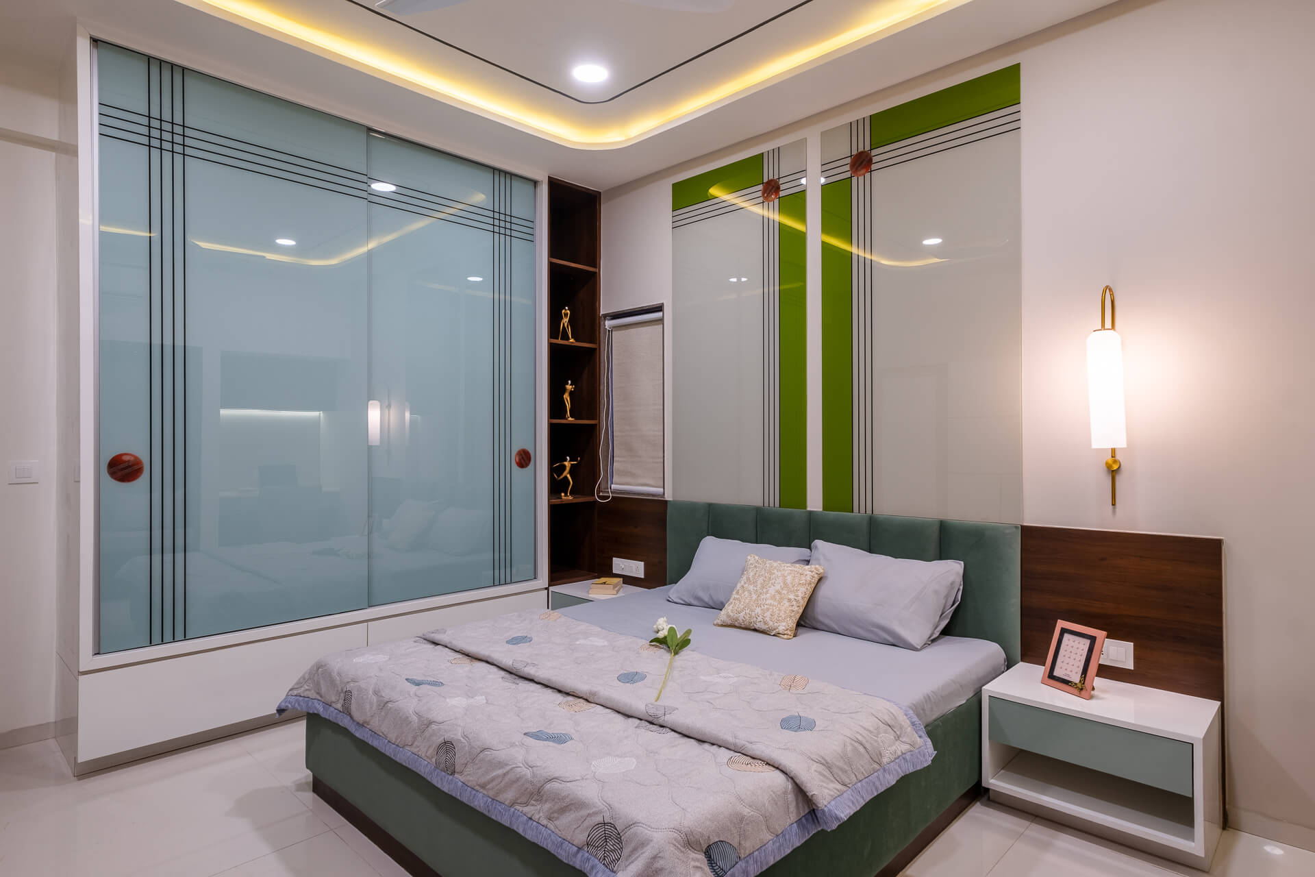 4 BHK Bungalow Interior Design Project by Montdor Interior by Montdor ...
