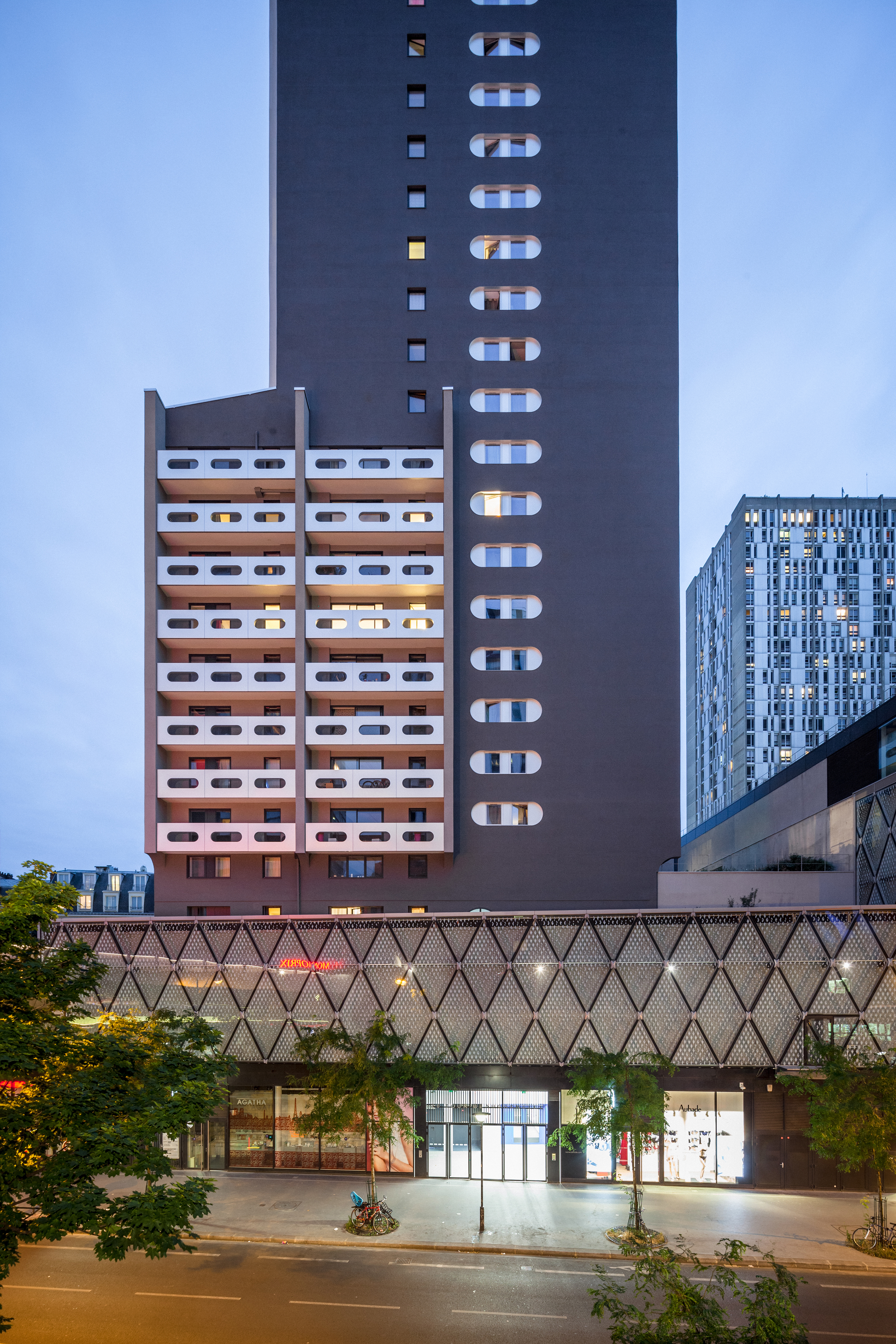 Rehabilitation of the 192 housing units of the Beaugrenelle tower