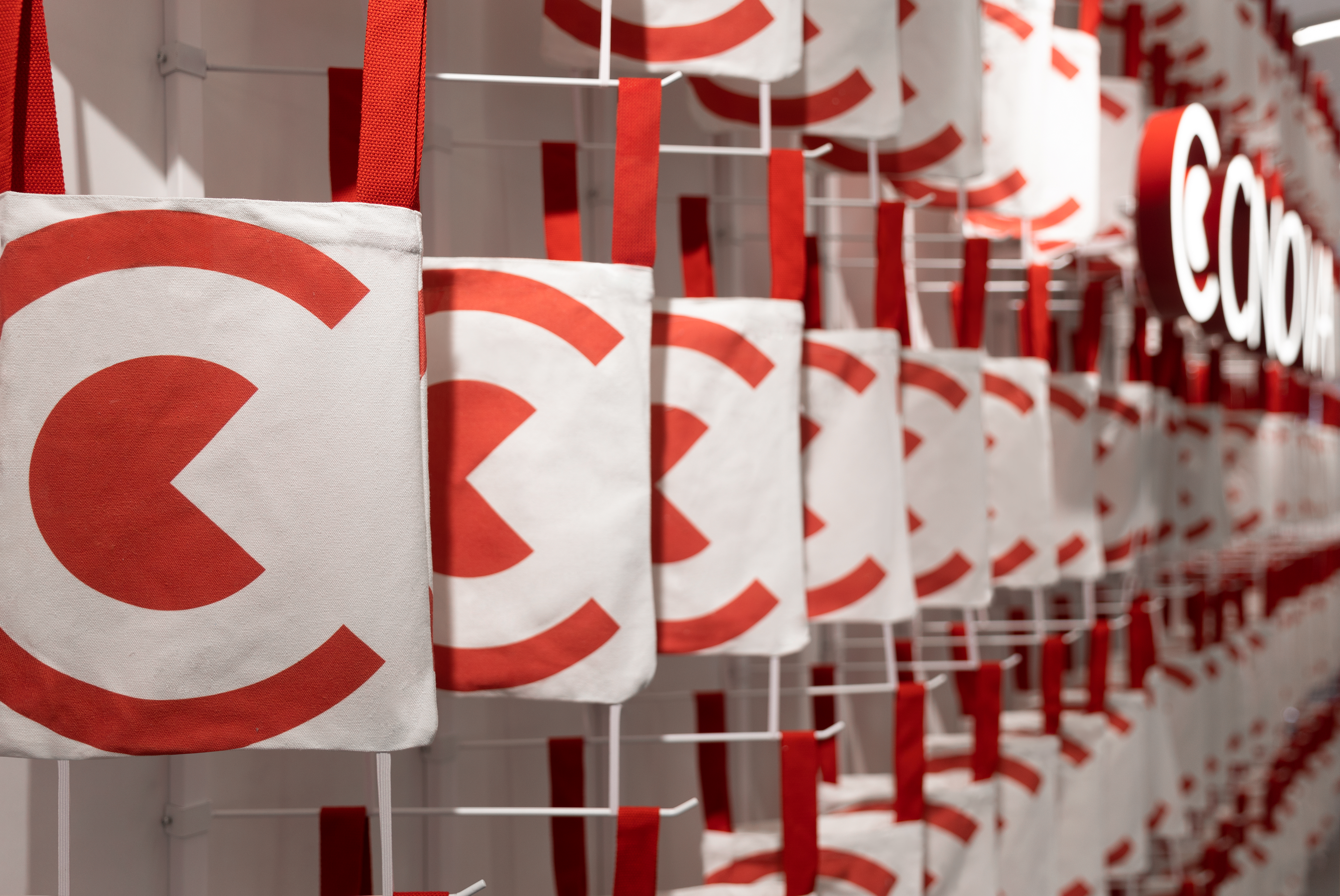 CNOVA BRAND UPGRADE AND SPACE DESIGN by I Collective Design Architizer