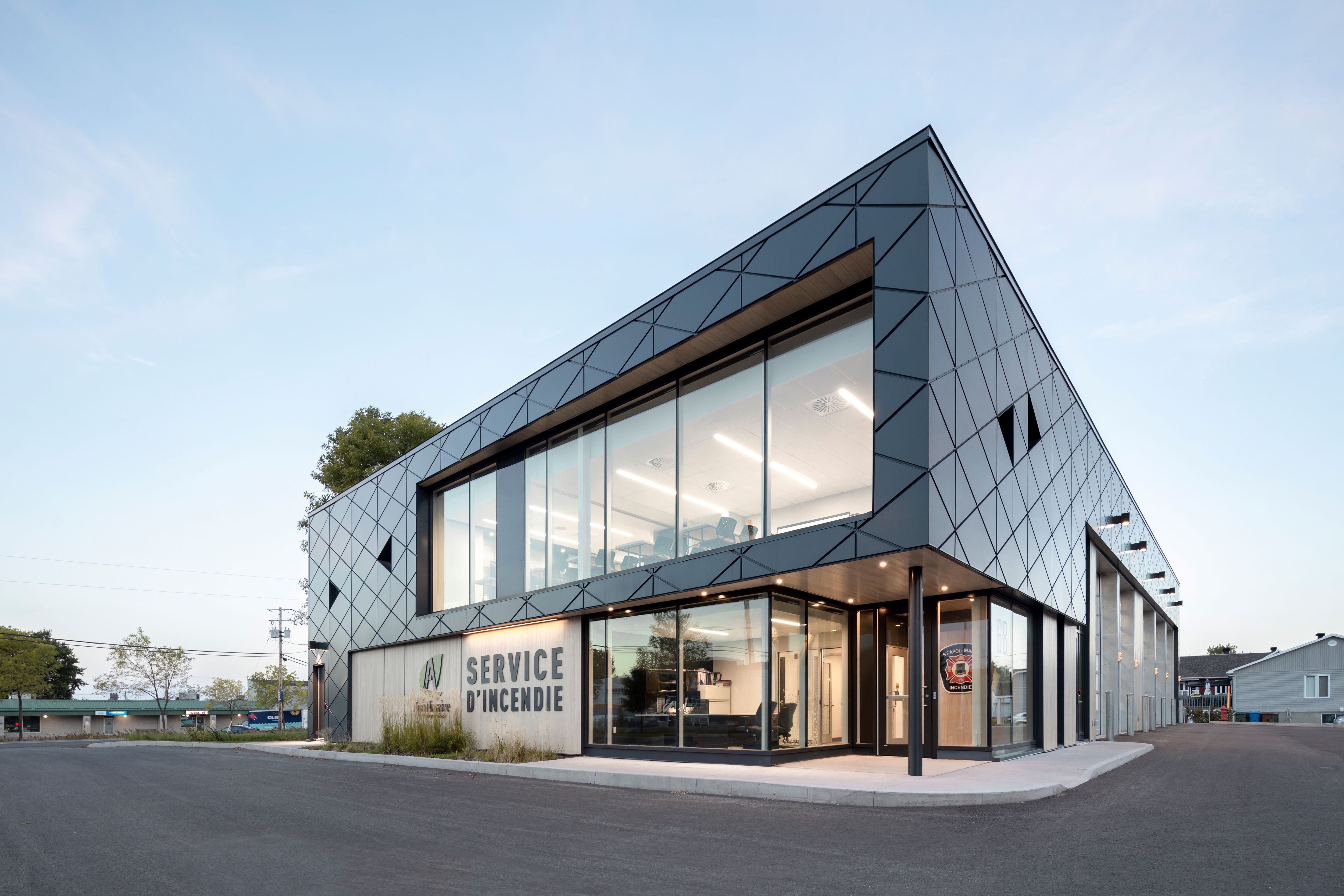 Caserne incendie de StApollinaire by CCM2 architectes Architizer