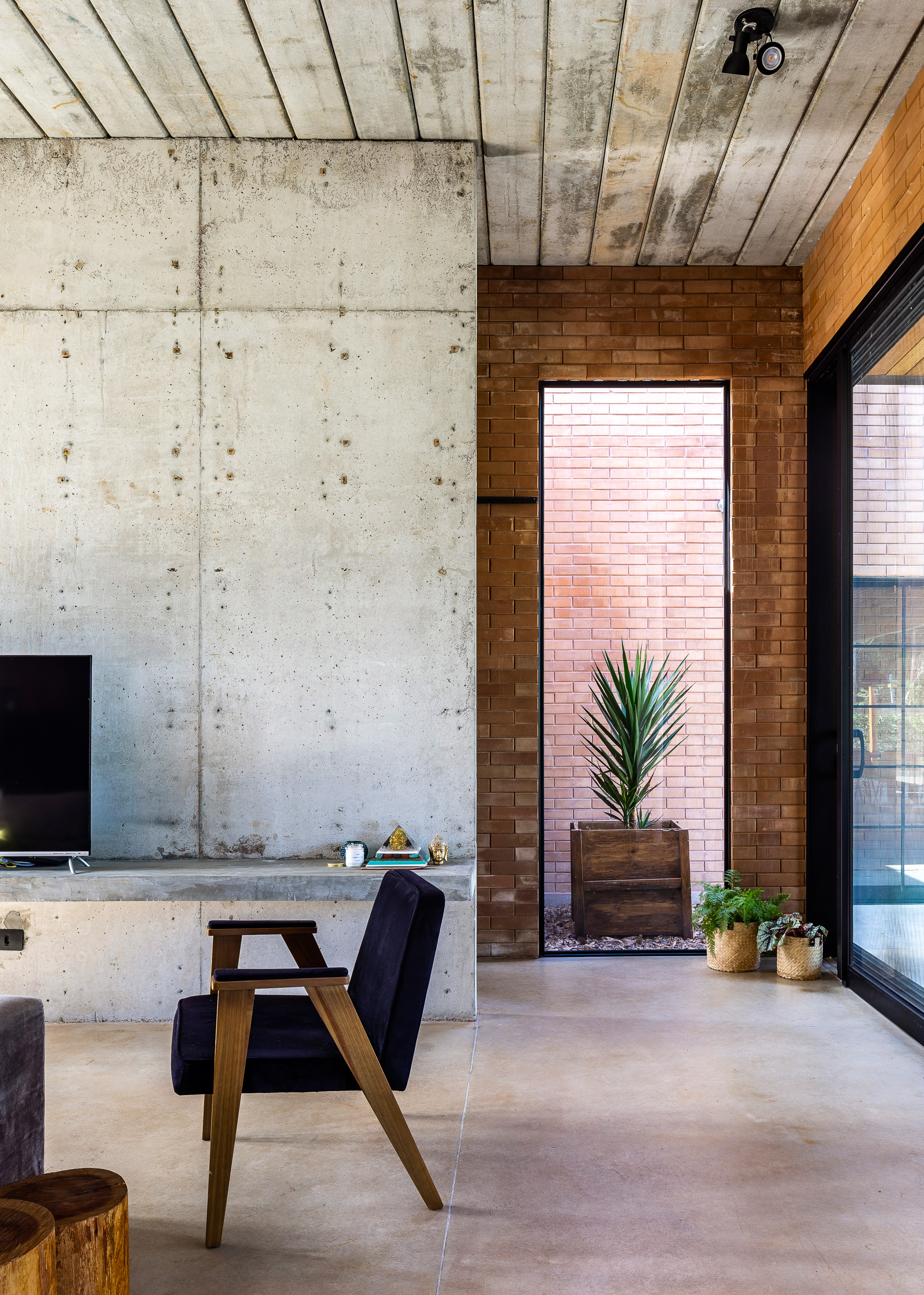 MP House by Taguá Arquitetura e Design - Architizer