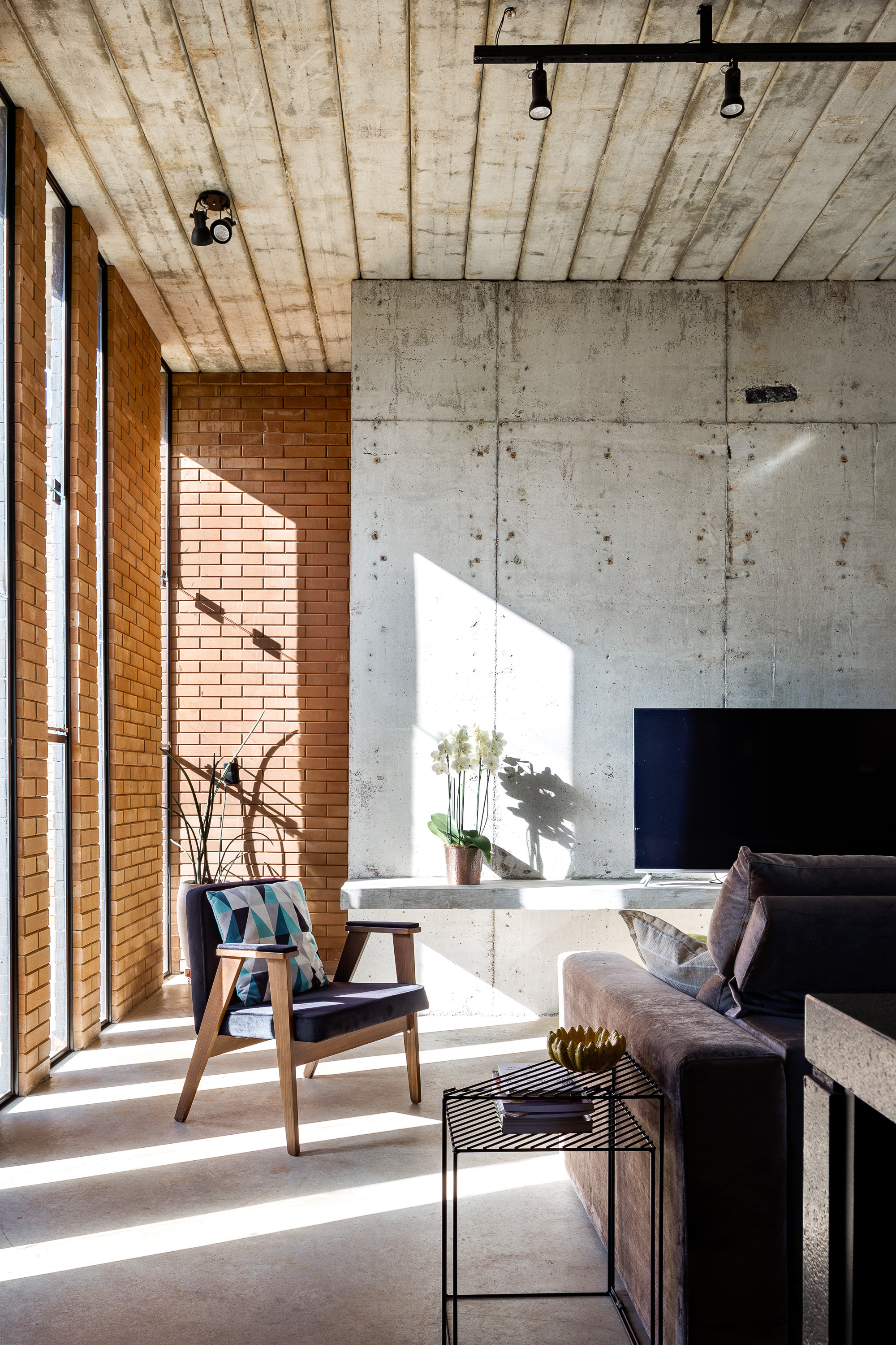 MP House by Taguá Arquitetura e Design - Architizer