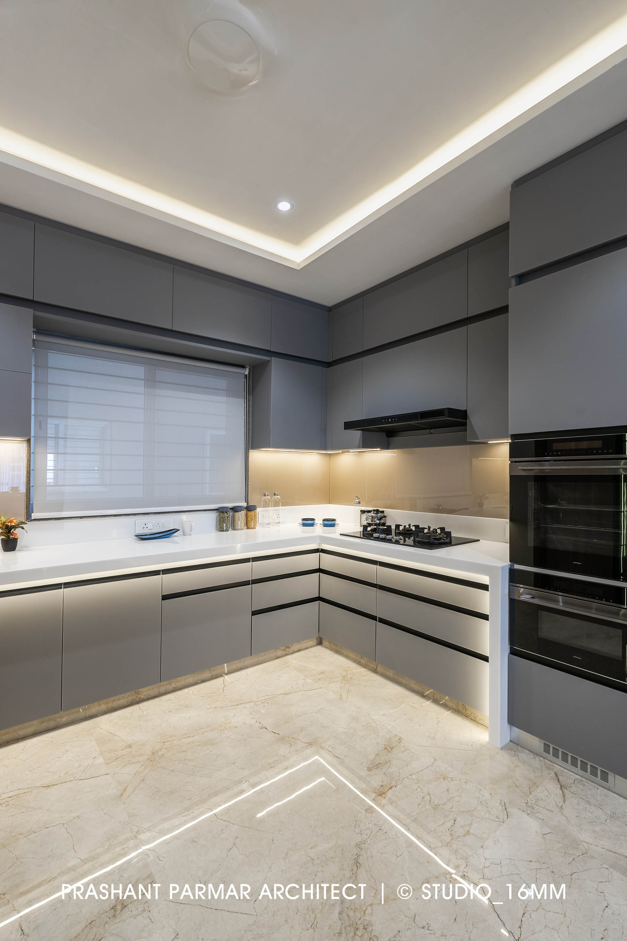 Apartment Interior At Darshanam Clublife In Vadodara by Prashant Parmar ...