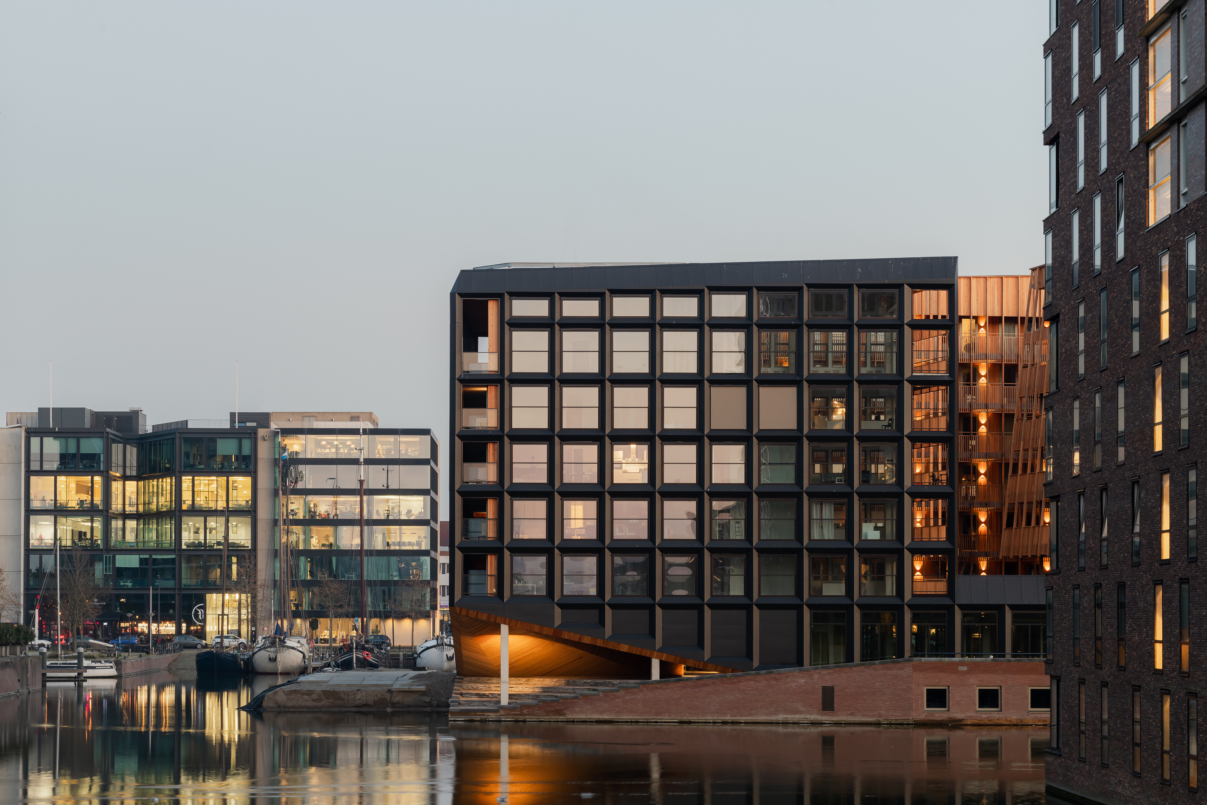 jonas-ijburg-by-orange-architects-architizer
