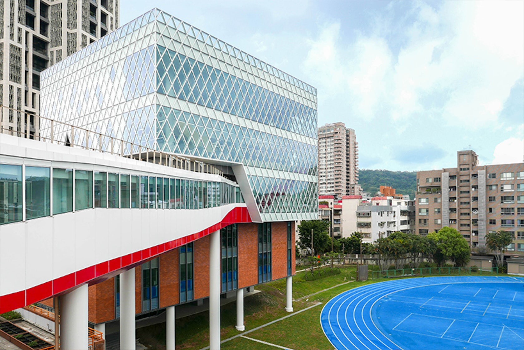 Solomon Wong Tech Cube, Taipei American School by KHL Architects