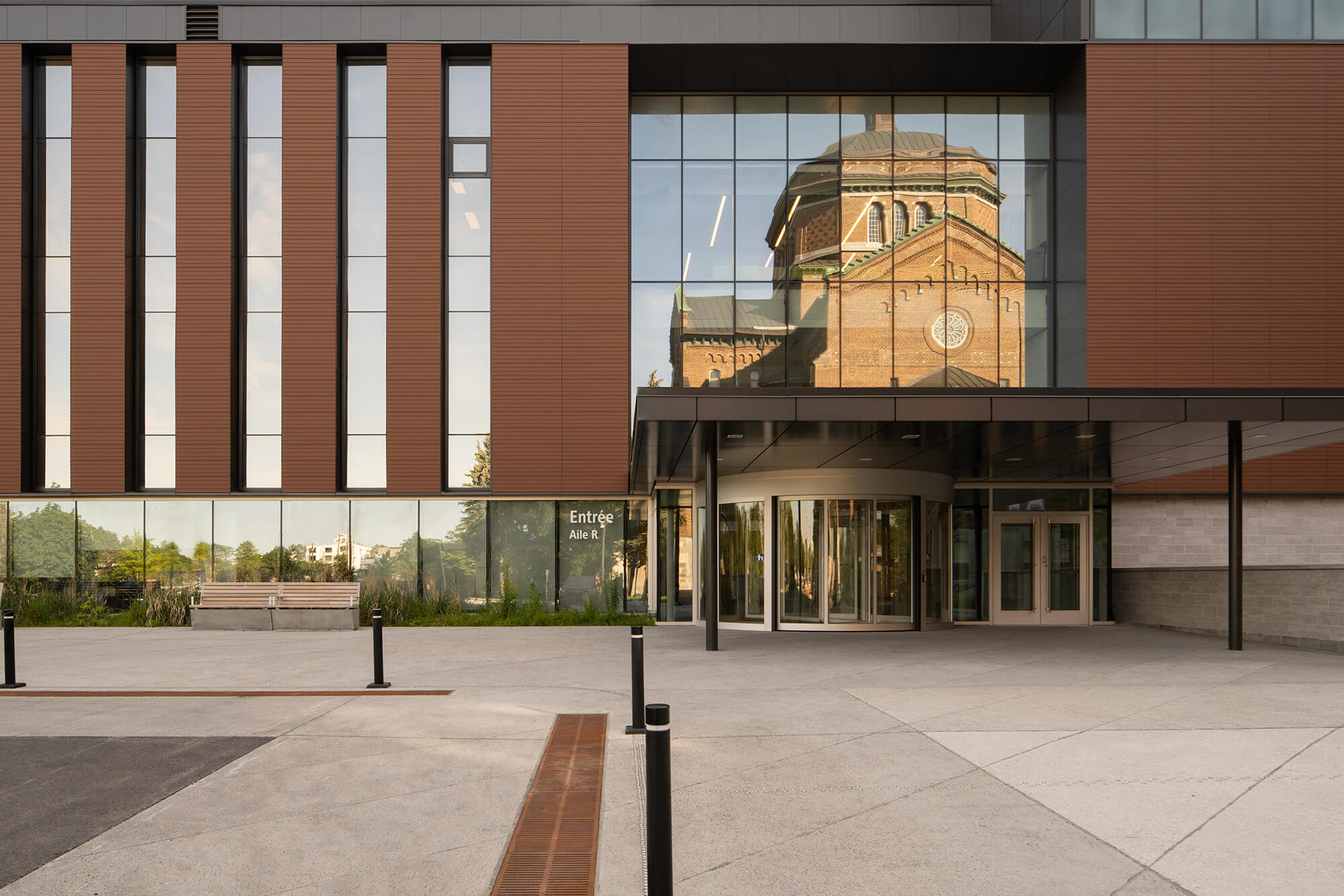 h-pital-du-sacr-coeur-de-montr-al-by-yelle-maill-architectes