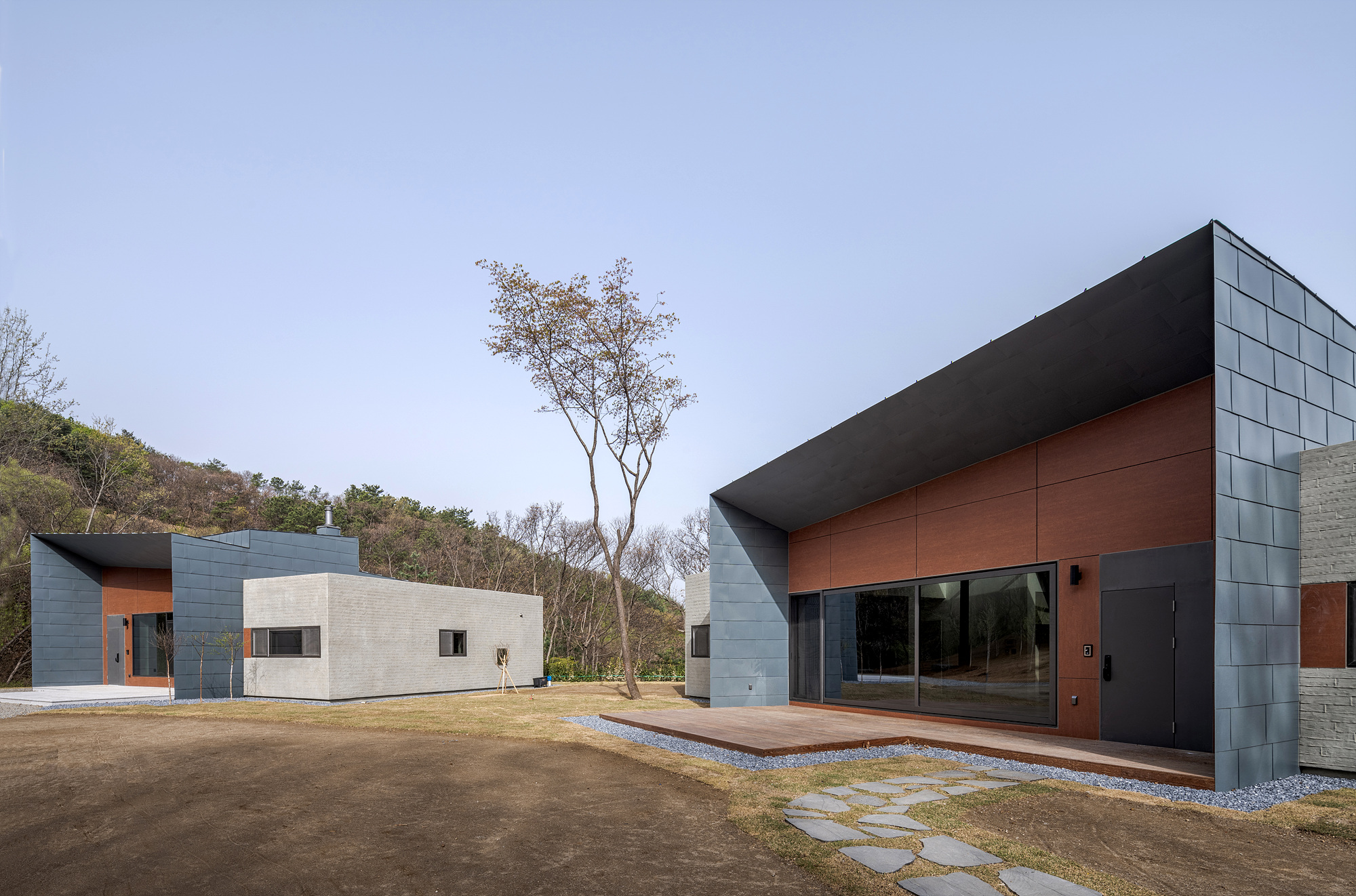 Plateau House by ANM Architizer