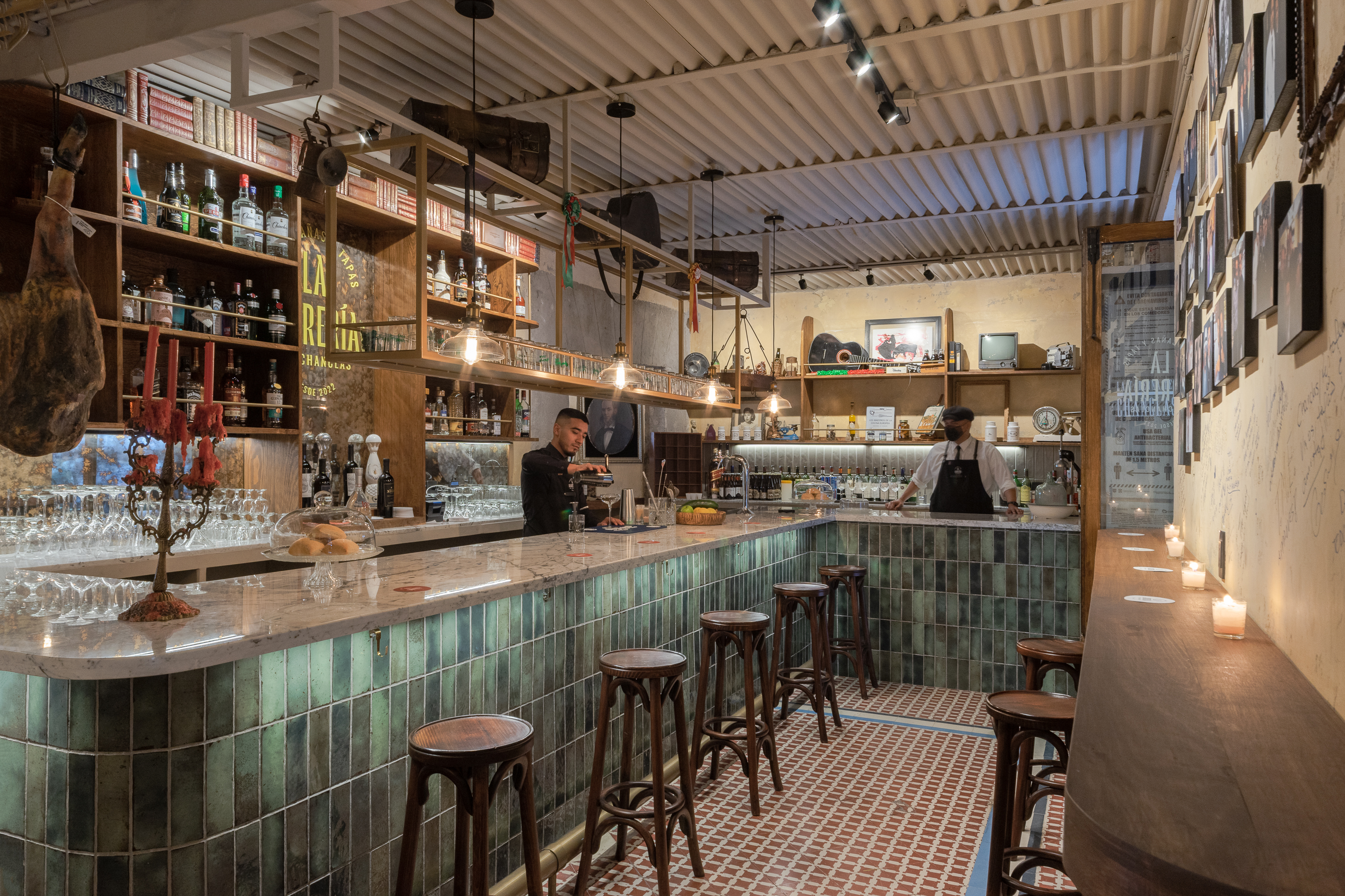 La Sidrería & Taberna del Chanclas by mxtad Architizer