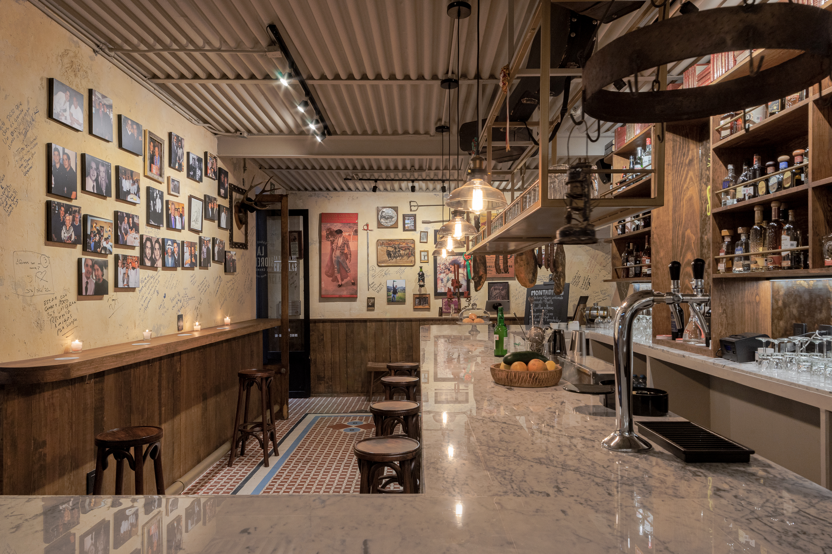 La Sidrería & Taberna del Chanclas by mxtad Architizer