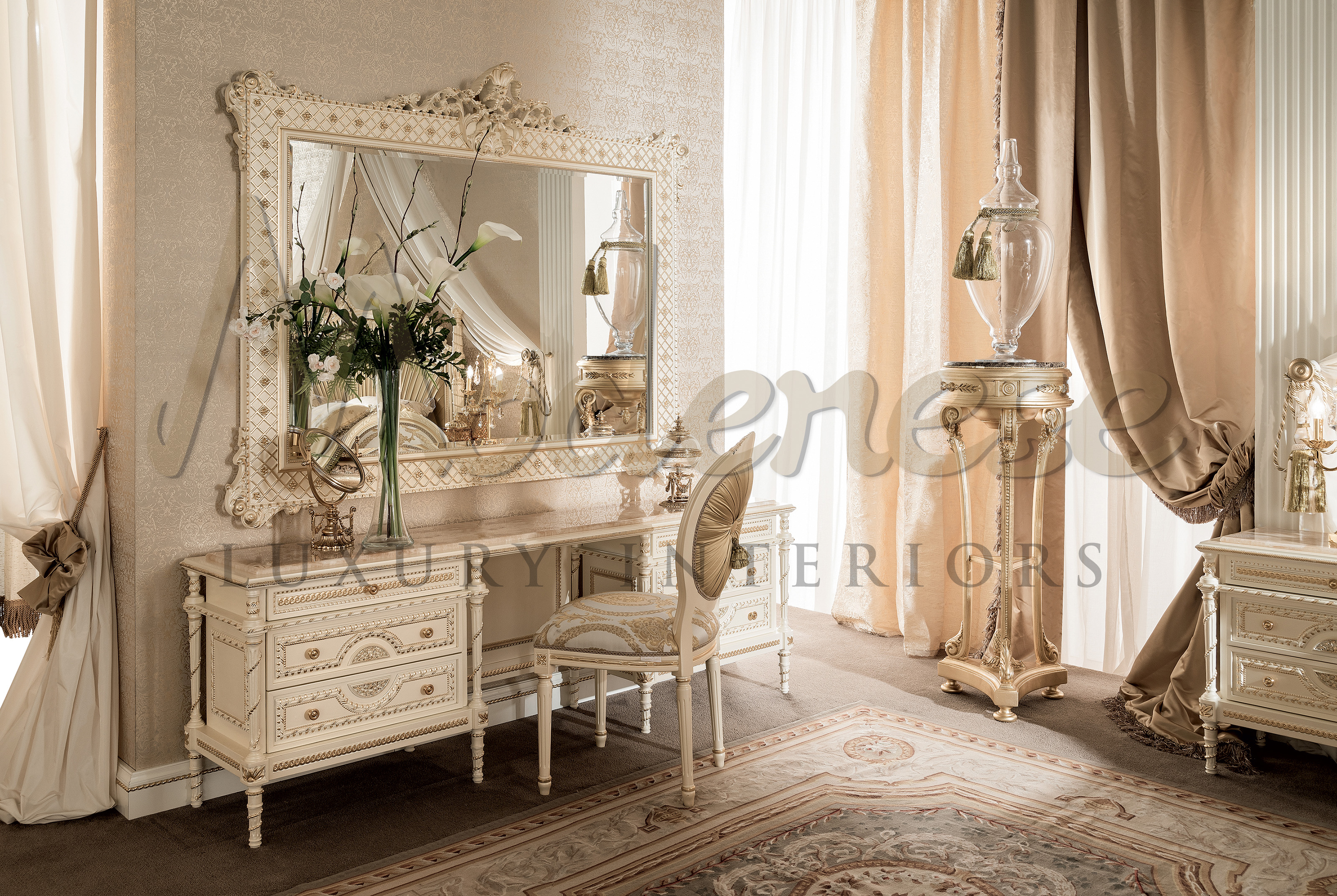 Exploring the World of Luxury Royal Furniture by MODENESE Luxury ...