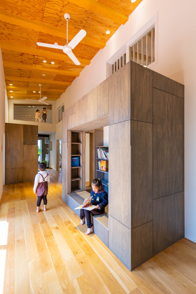 SMS Nursery by HIBINOSEKKEI+youjinoshiro - Architizer