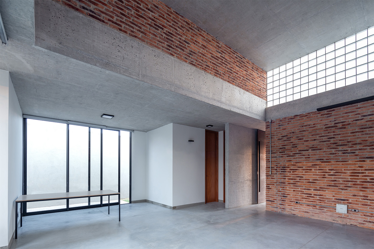 Casa do Vale by BIRI - Architizer