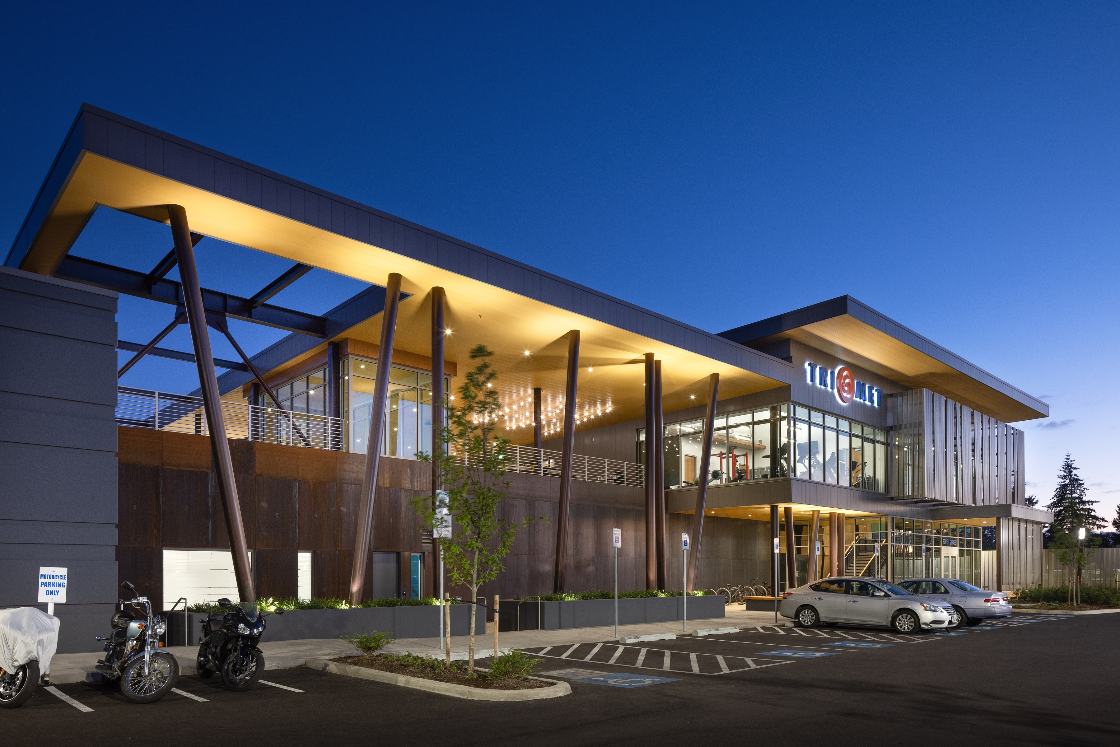 TriMet Powell Bus Operations & Maintenance Facility by Stantec Architizer