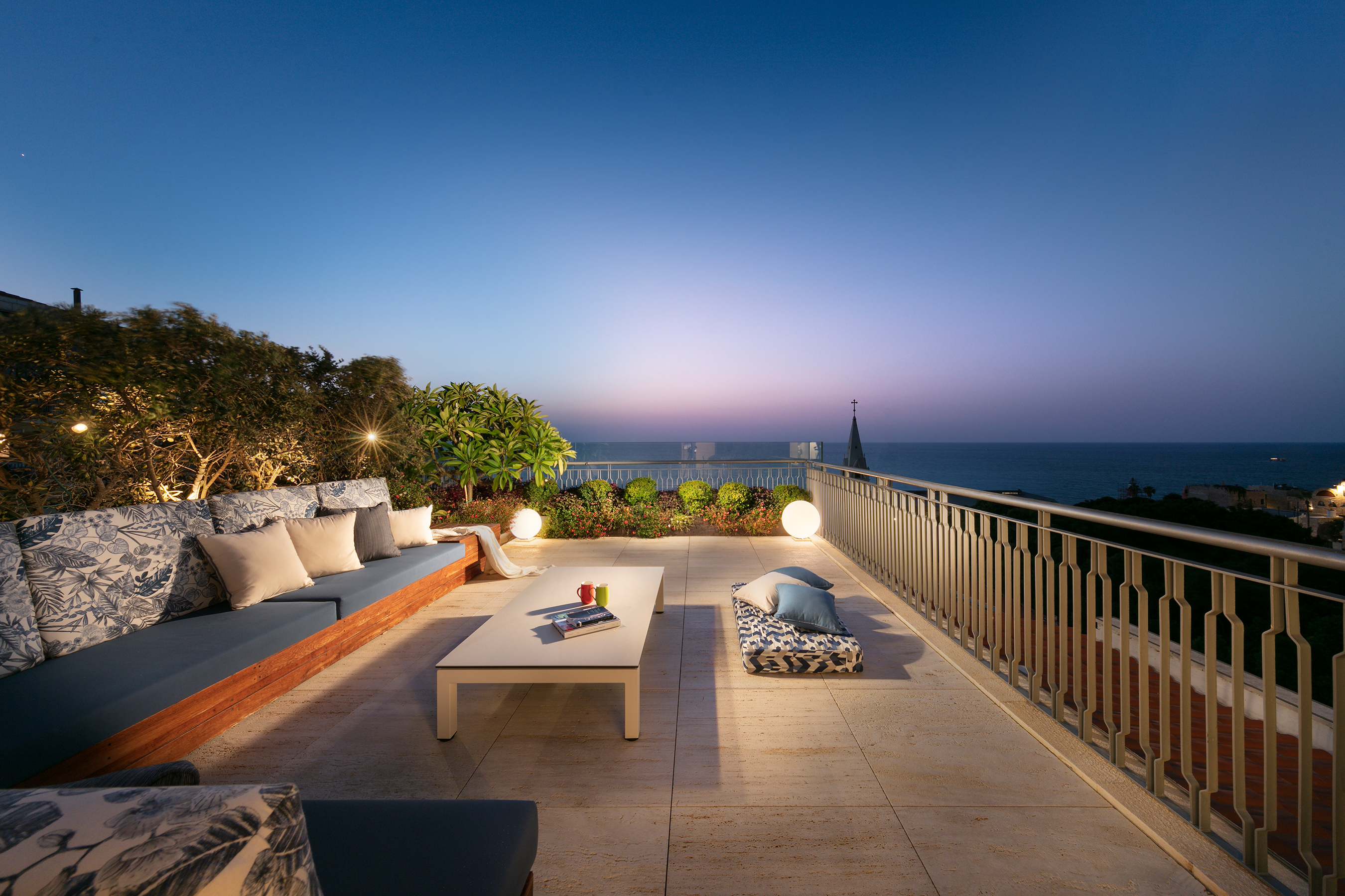 LUXURY Penthouse · Private Balcony · Heart of Copenhagen, Copenhagen ... - Scandinavian Modern Apartment Penthouse With Balcony