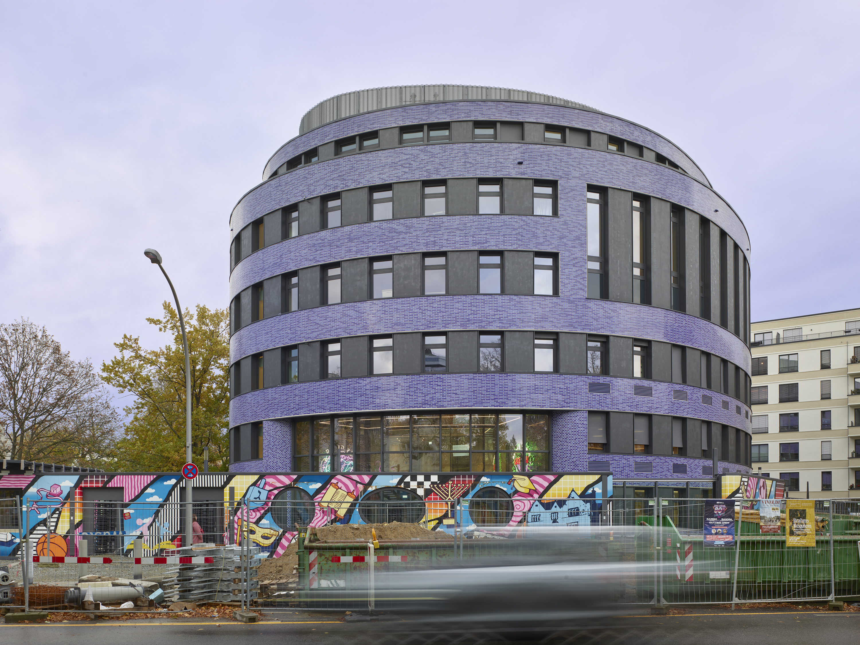 Pears Jewish Campus The Blue House, Berlin by TCHOBAN VOSS