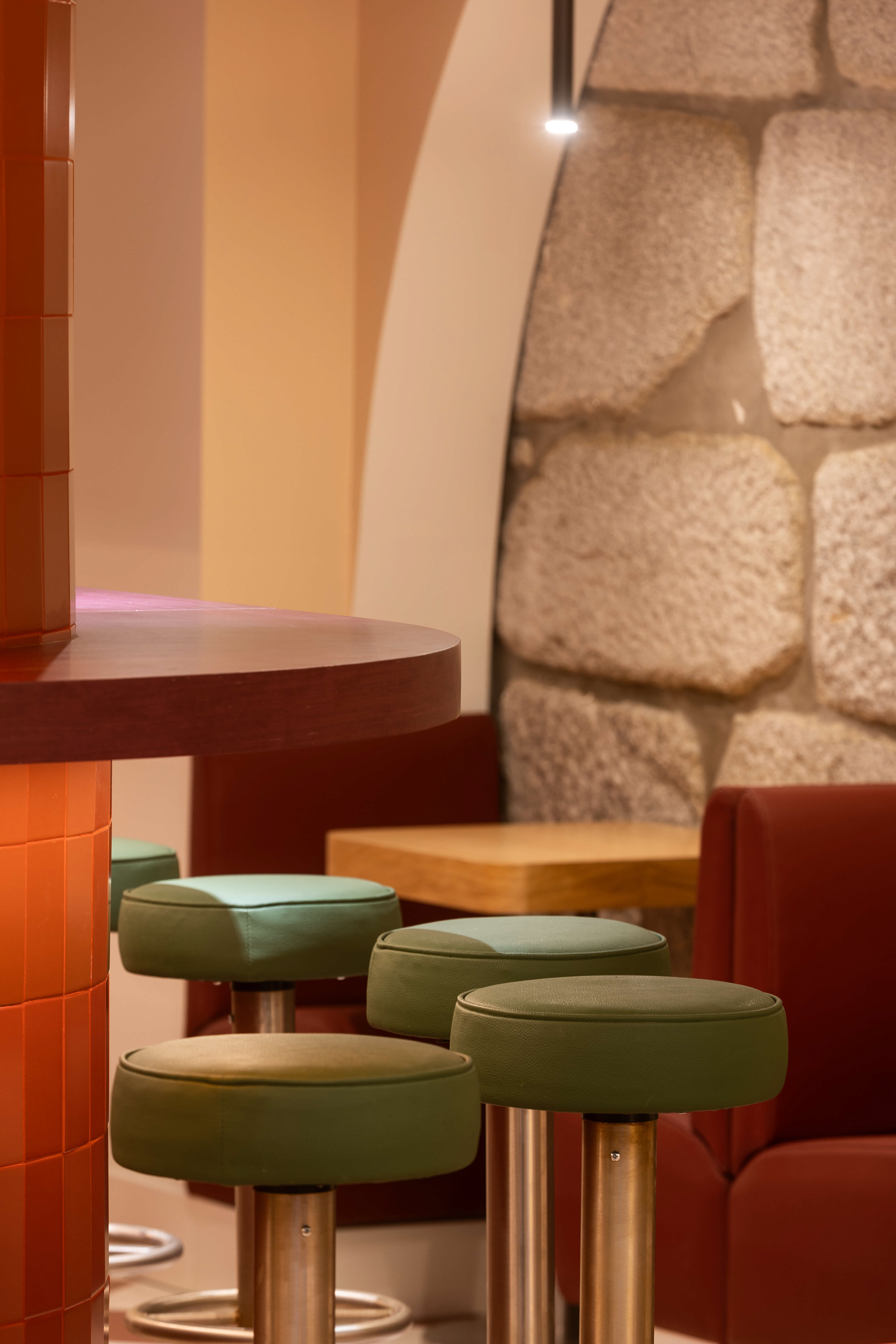 RM RESTAURANT&SNACK BAR by ESQVTA | interior design & architecture ...