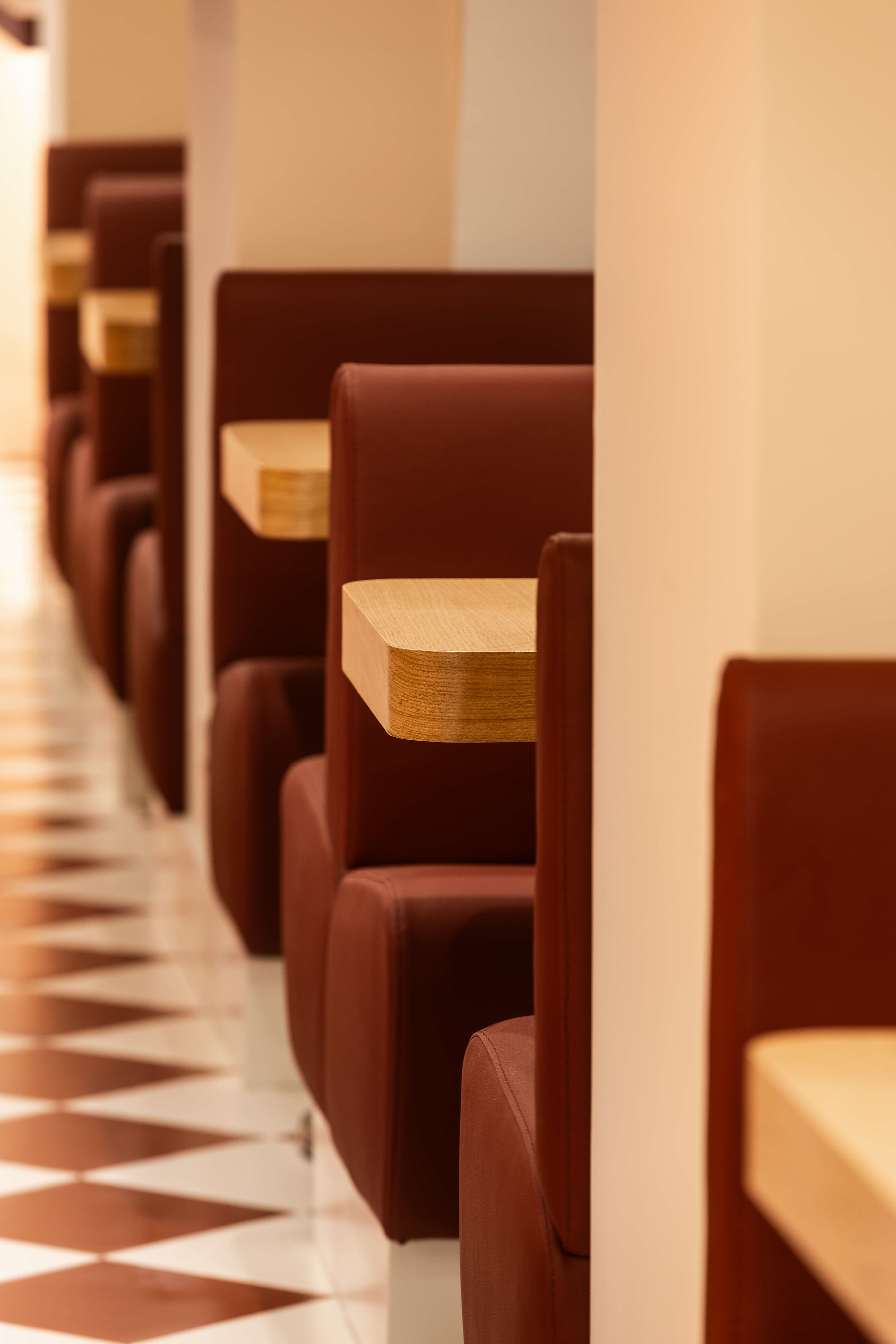 RM RESTAURANT&SNACK BAR by ESQVTA | interior design & architecture ...