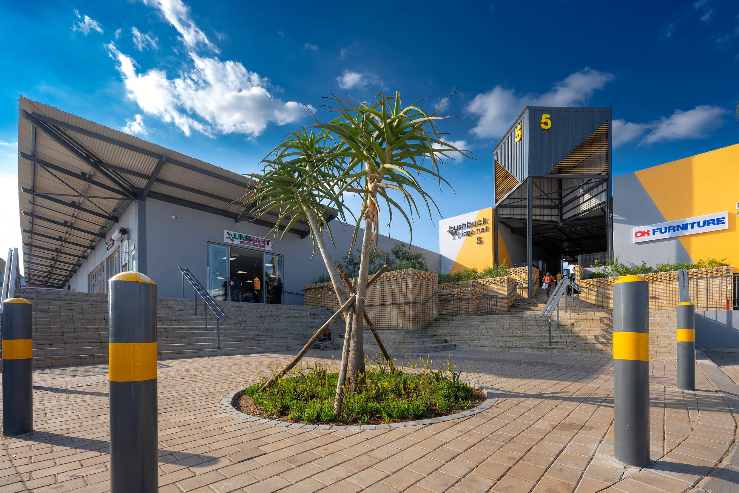 Bushbuckridge Shopping Centre by Bentel Associates International -  Architizer, image size:1680x1120