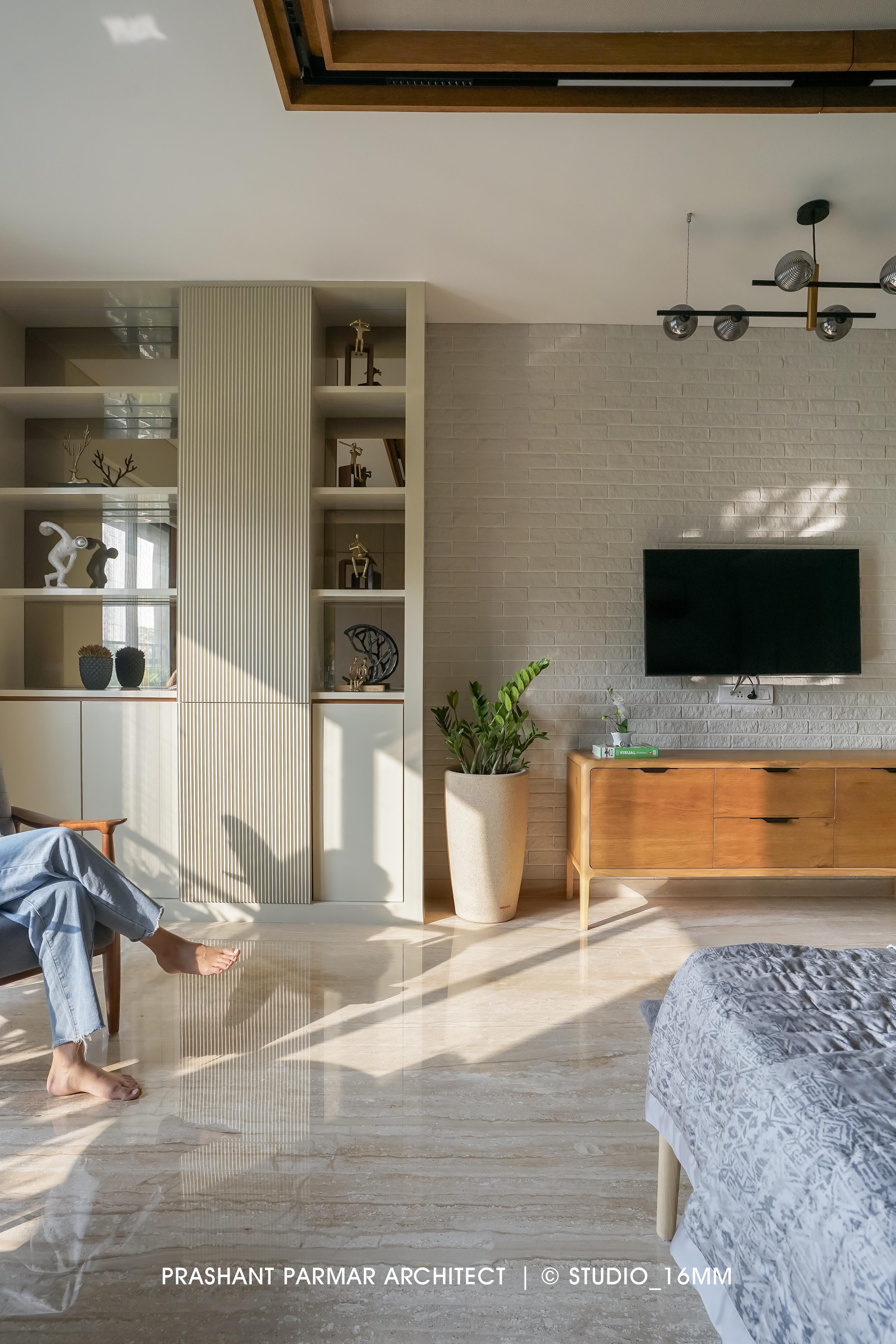 5BHK Timeless Interiors at Shivalik in Ahmedabad by Prashant Parmar ...