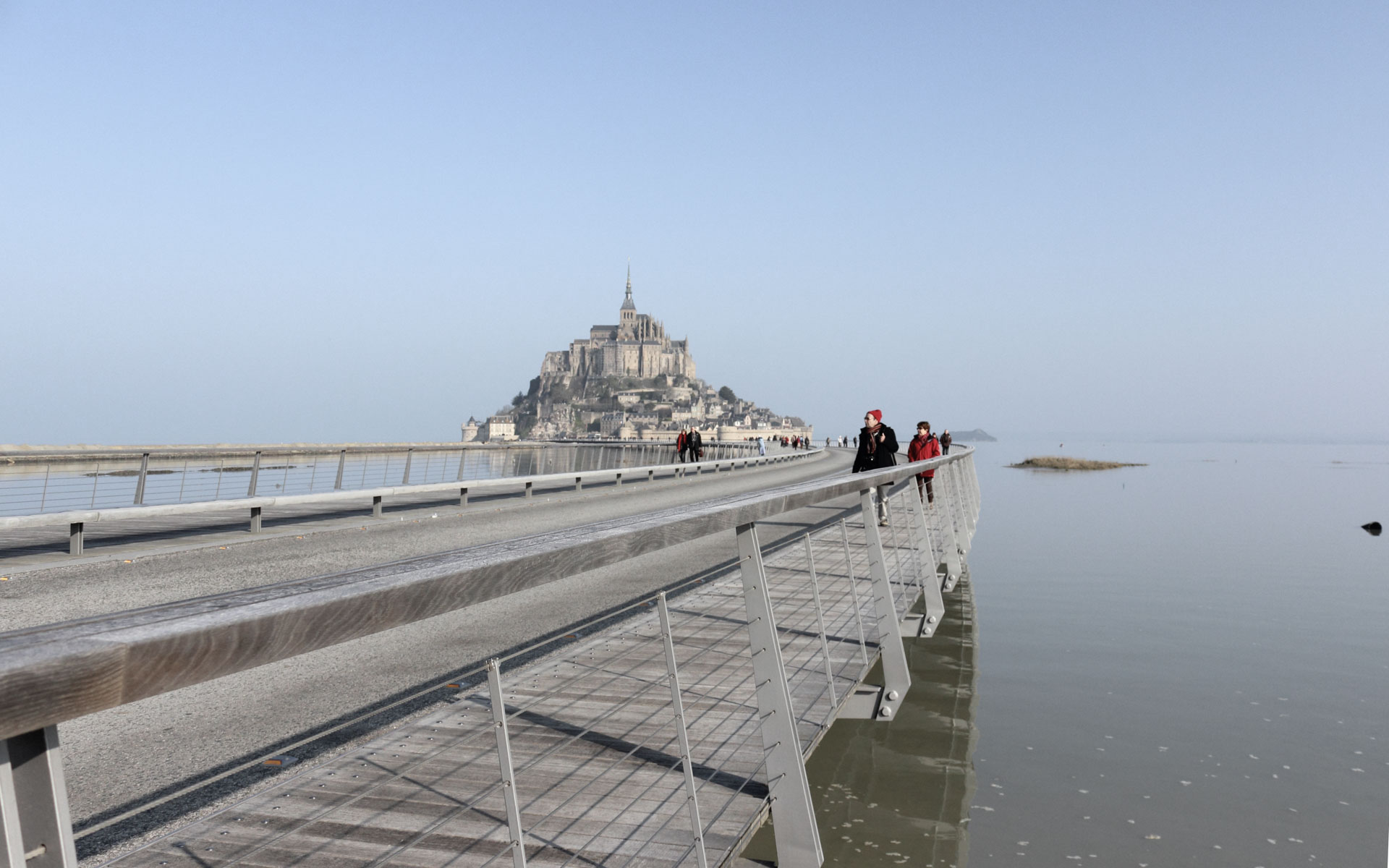 the-jetty-of-the-mont-saint-michel-by-dietmar-feichtinger-architectes