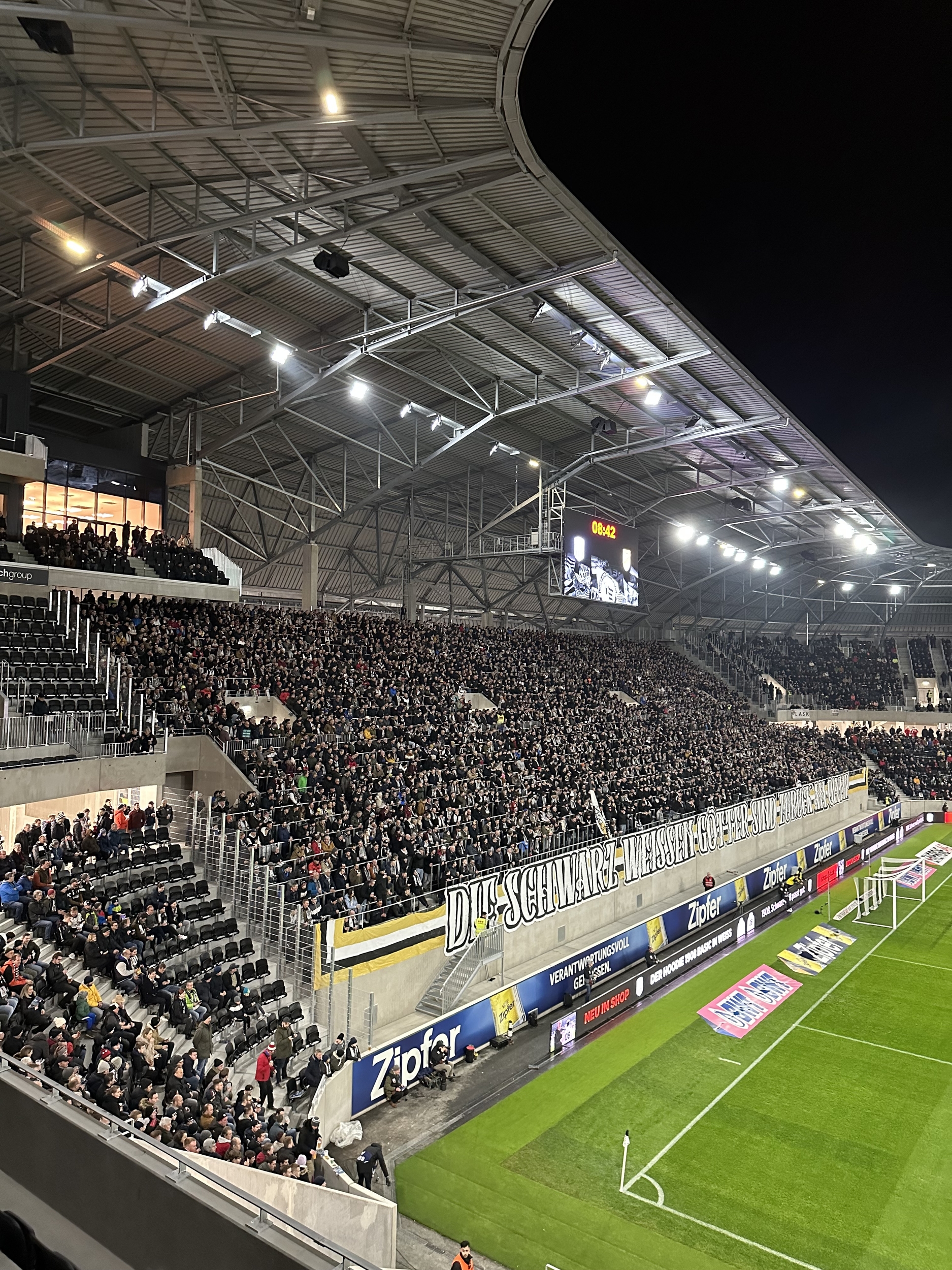 raiffeisen-arena-linz-by-raumkunst-zt-gmbh-architizer